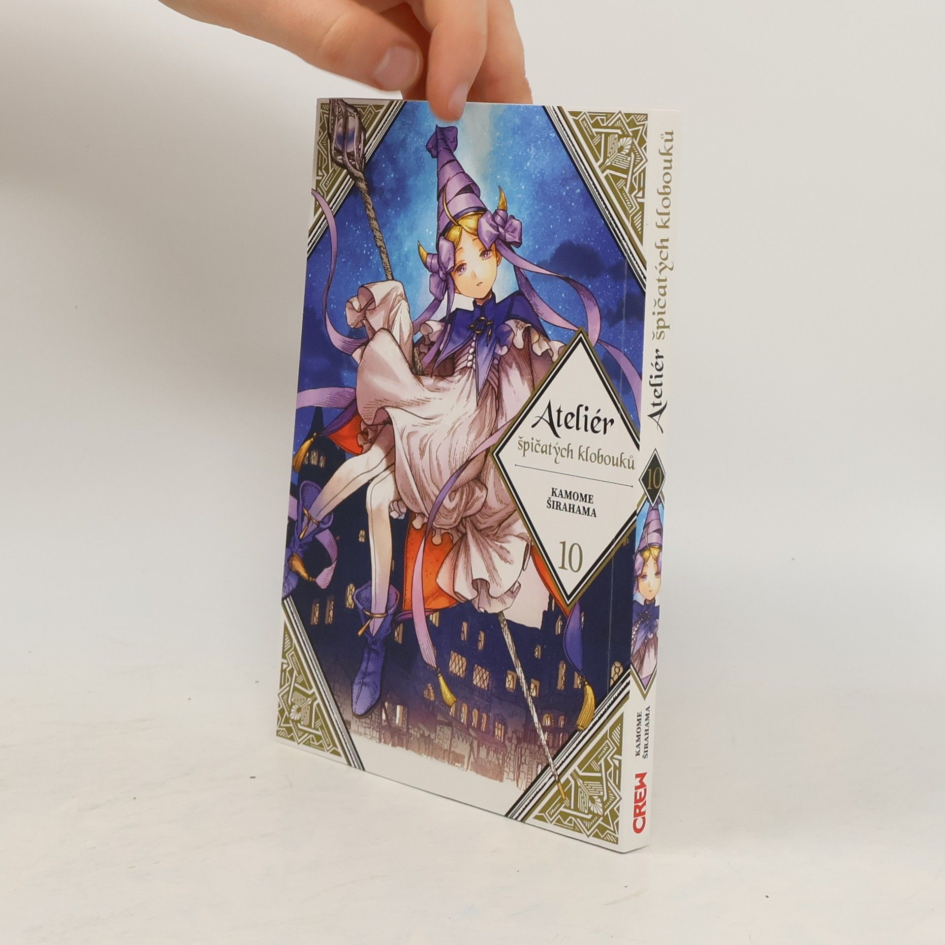 Kamome Shirahama Ateliér špičatých klobouků 10