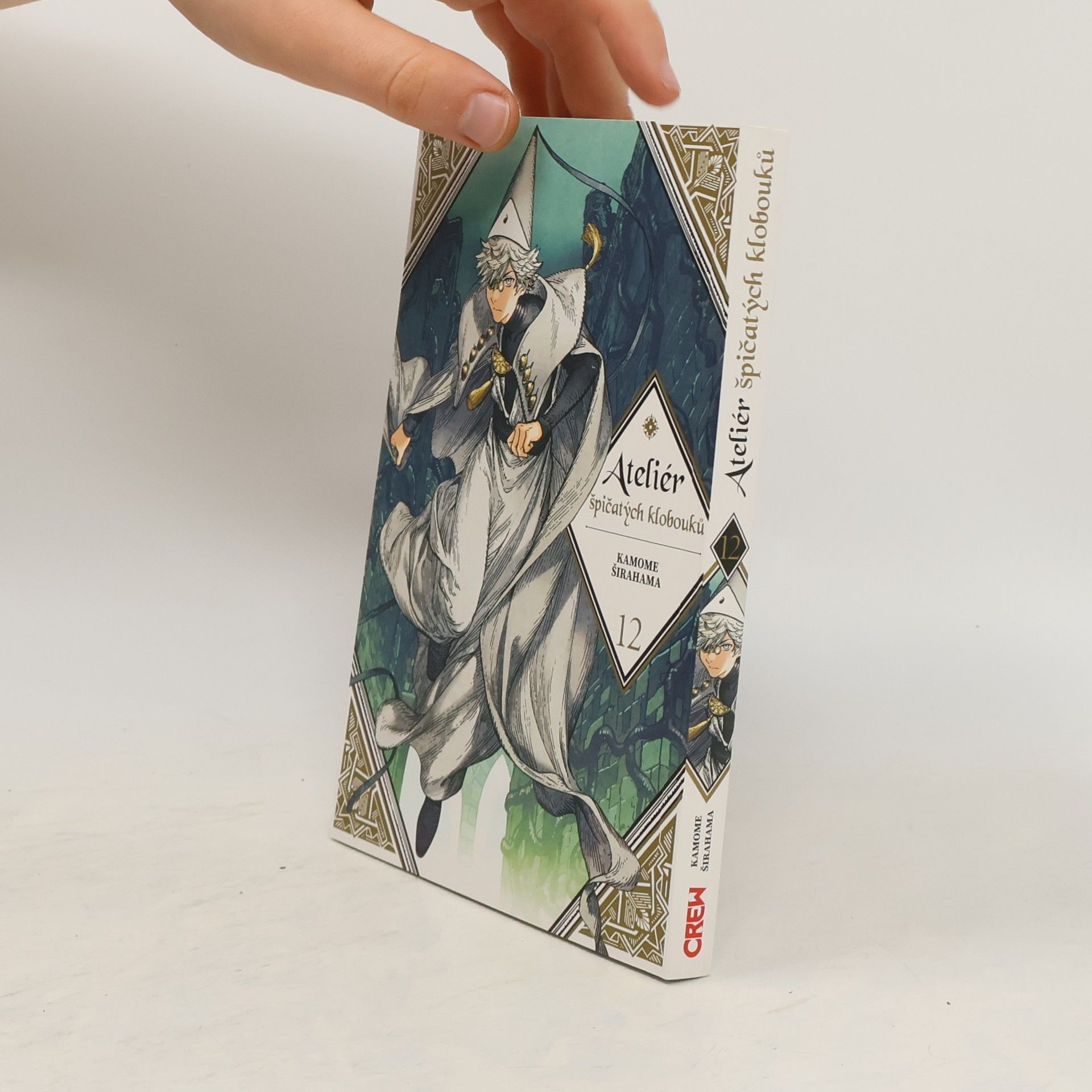 Ateliér špičatých klobouků 12