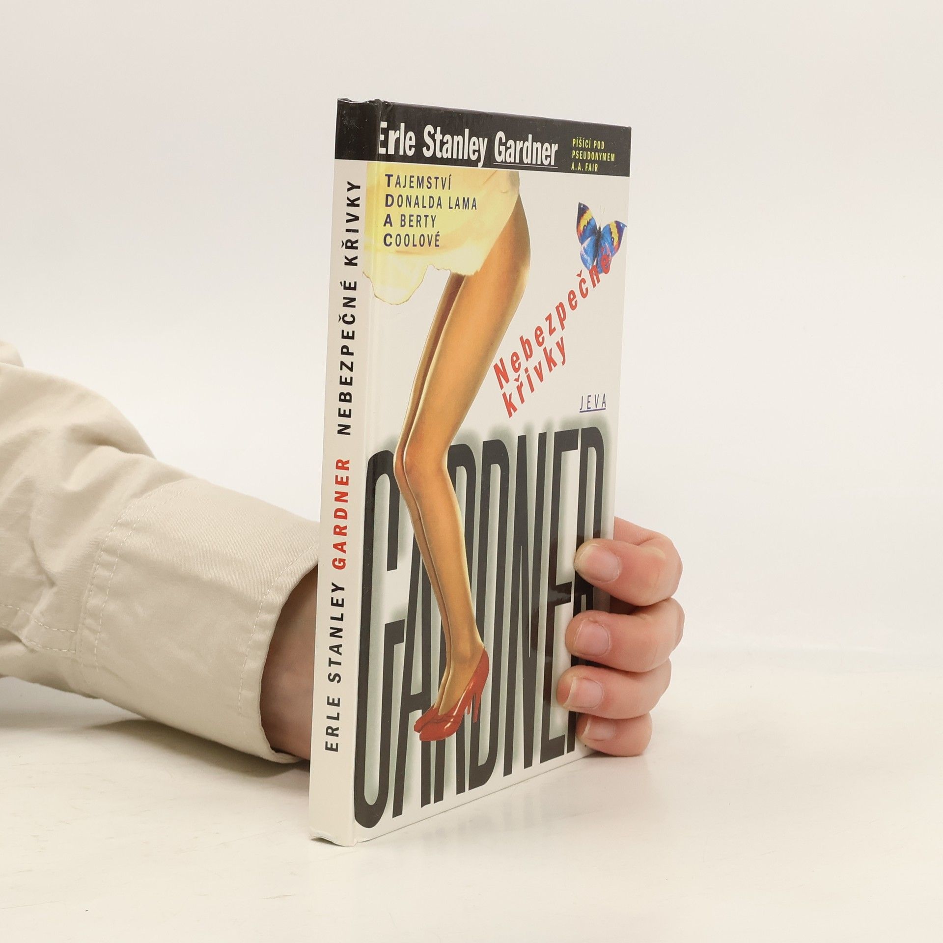 Erle Stanley Gardner Některá negližé cosi tají