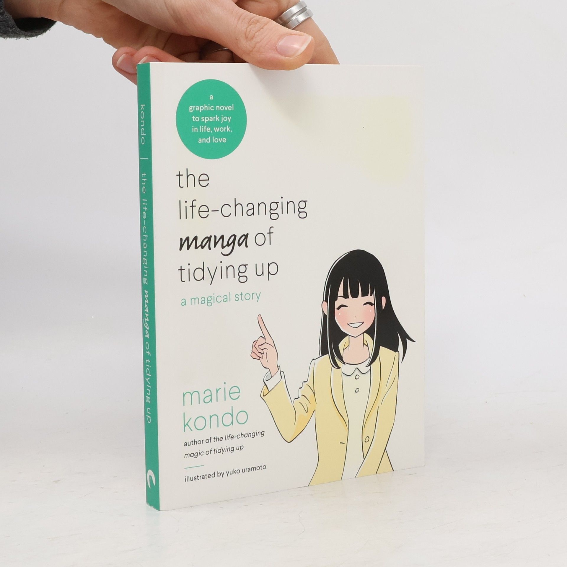 The life-changing manga of tidying up : a magical story