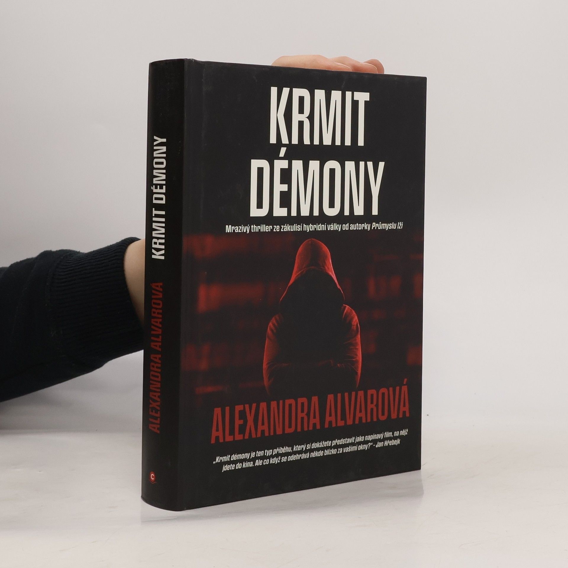 Alexandra Alvarová Krmit démony