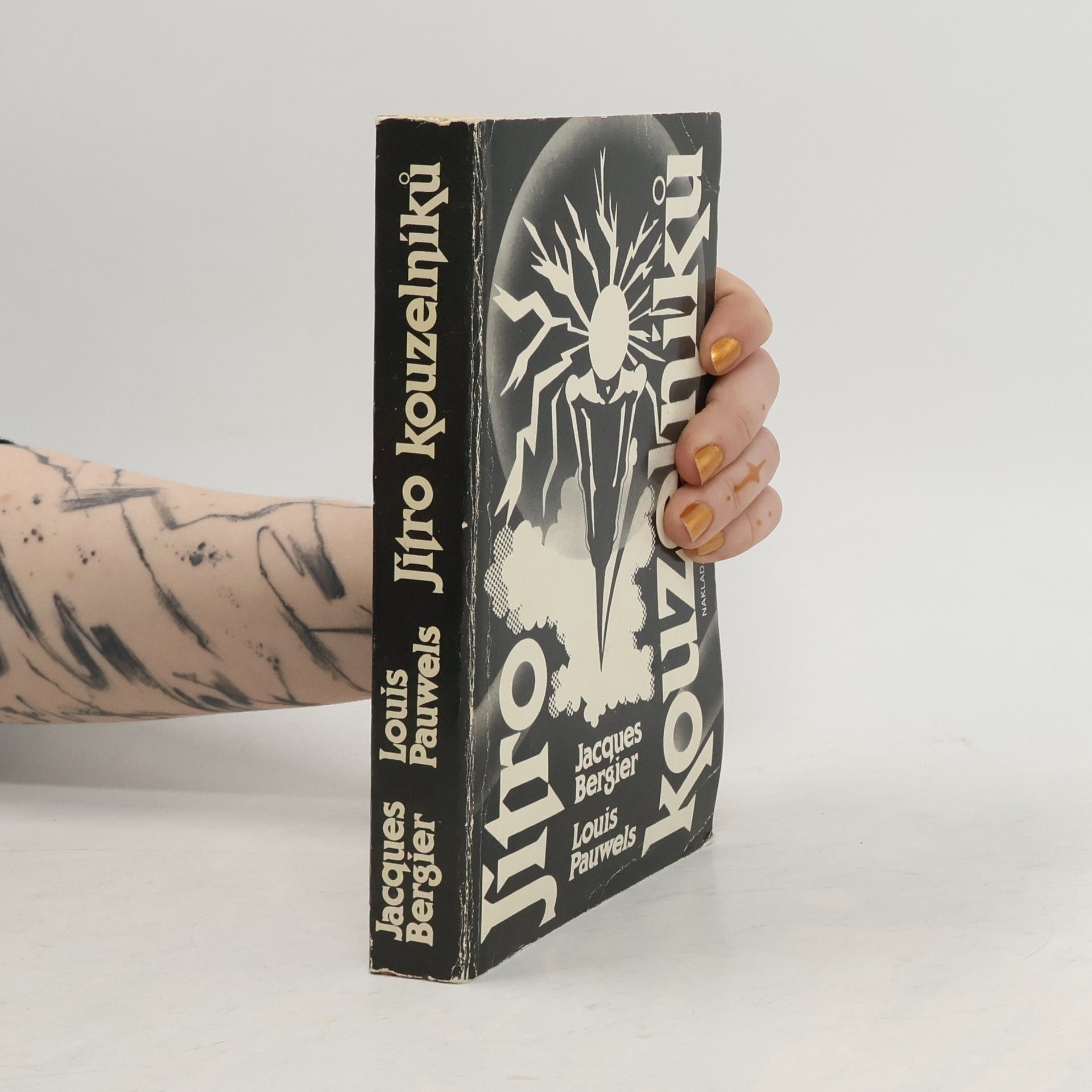 Louis Pauwels Jitro kouzelníků