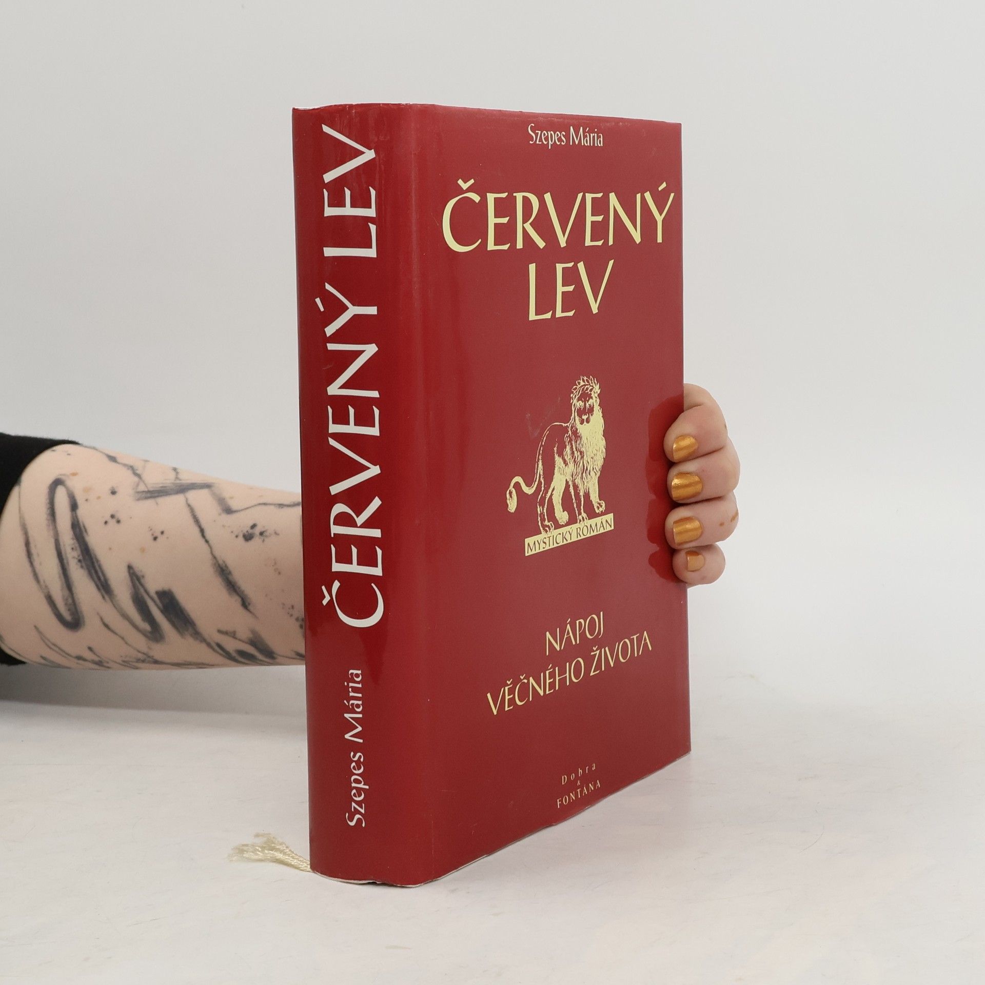 Mária Szepes Červený lev