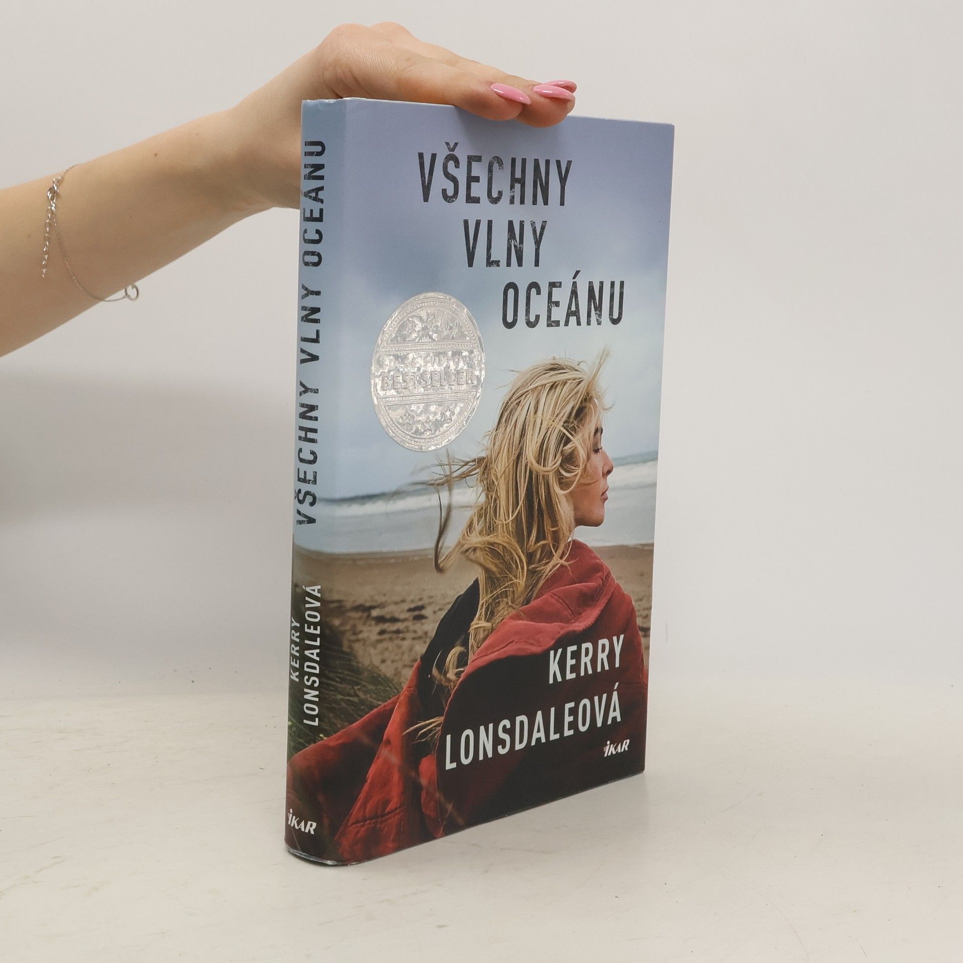 Kerry Lonsdale Všechny vlny oceánu