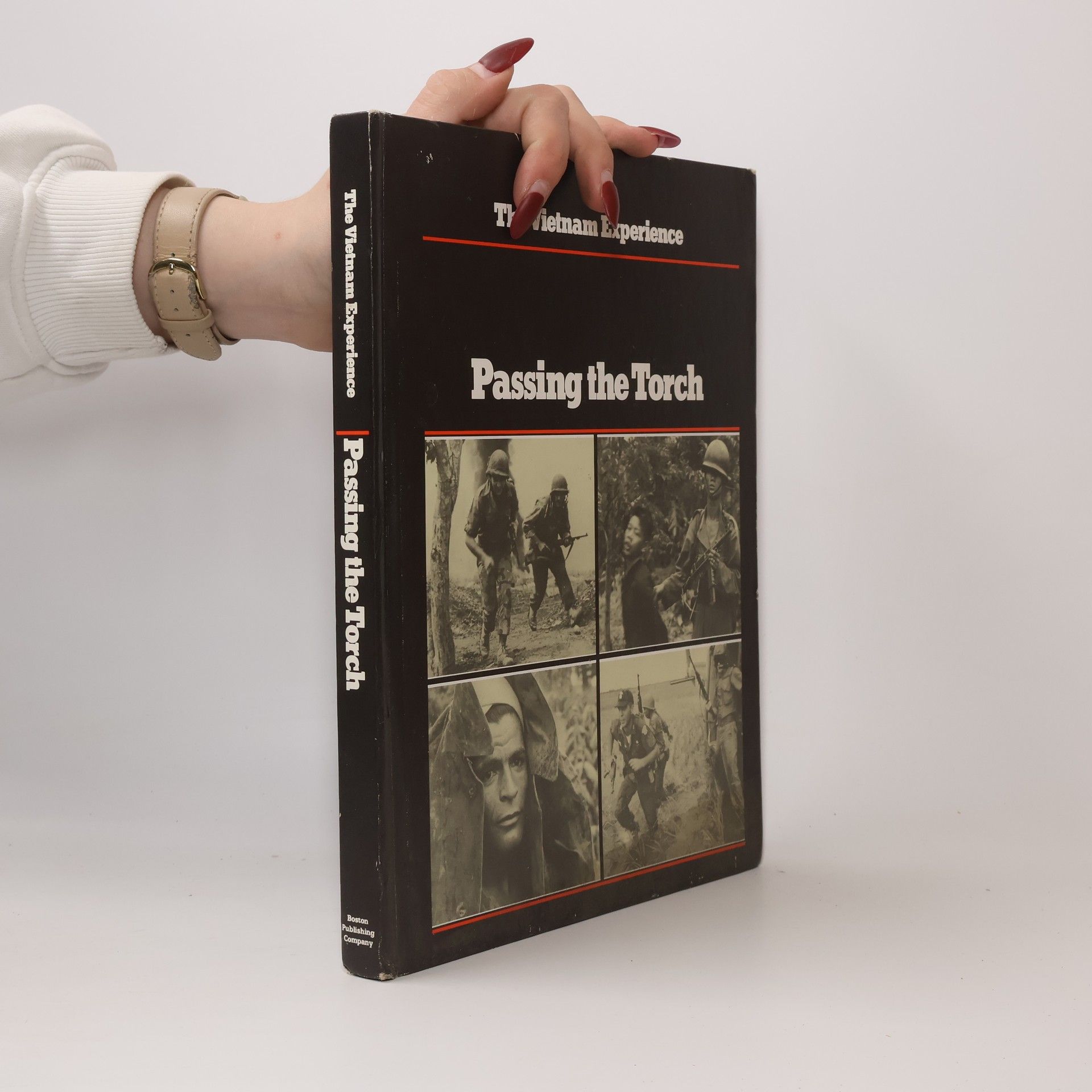 Kolektiv autorů Passing the Torch