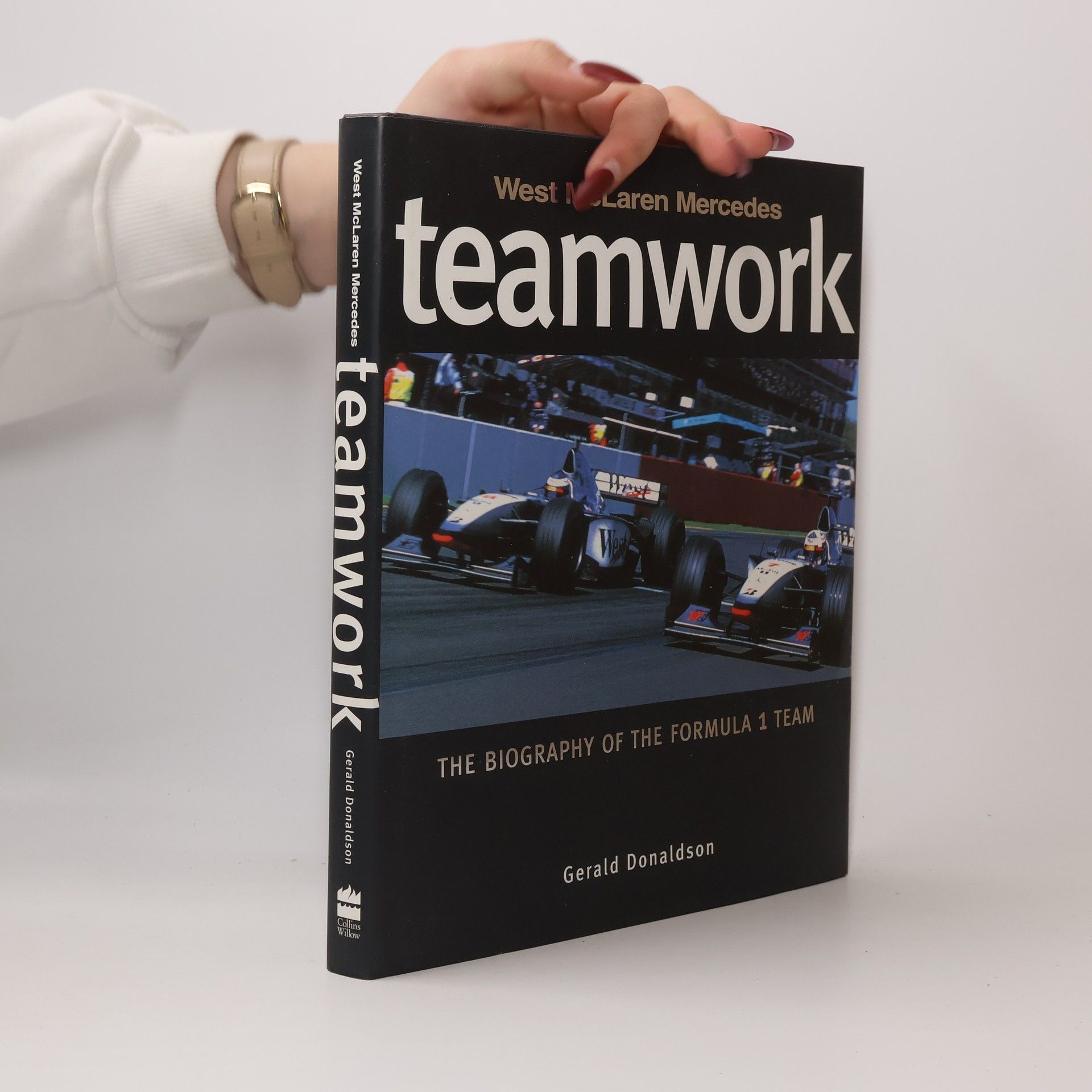 West McLaren Mercedes: Teamwork