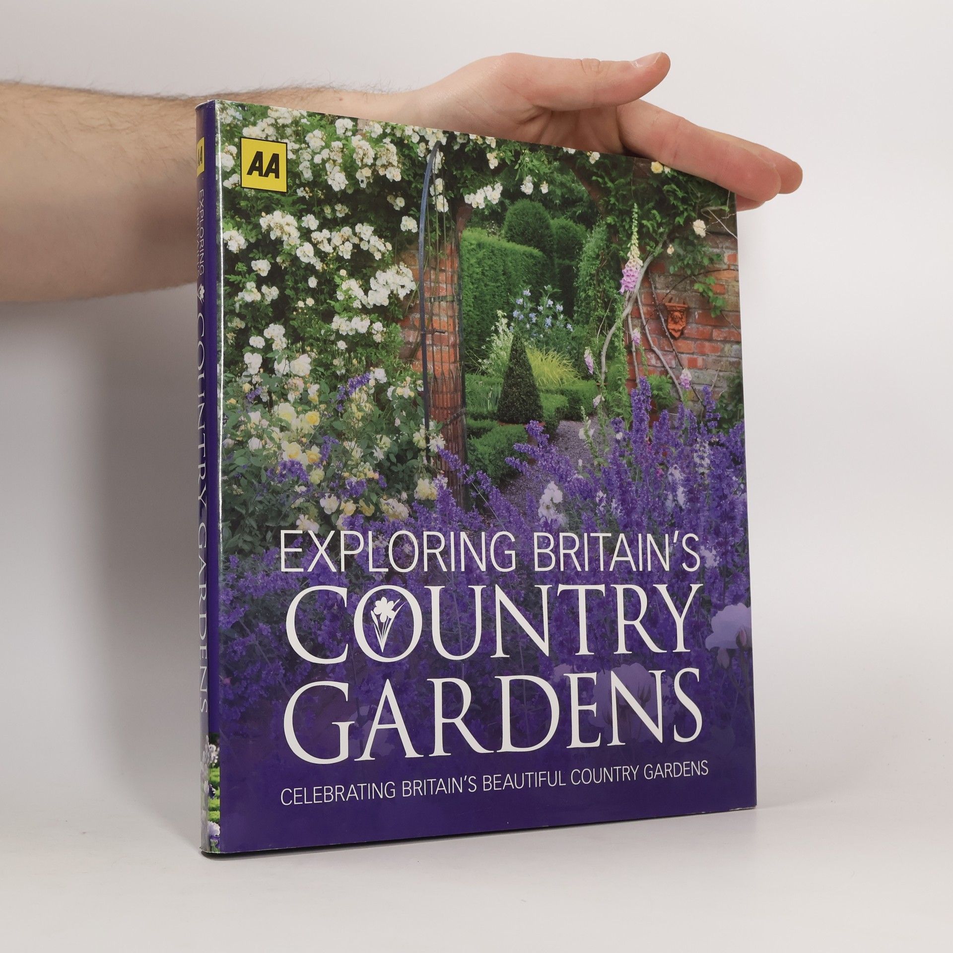 Donna Wood Exploring Britain's Country Gardens