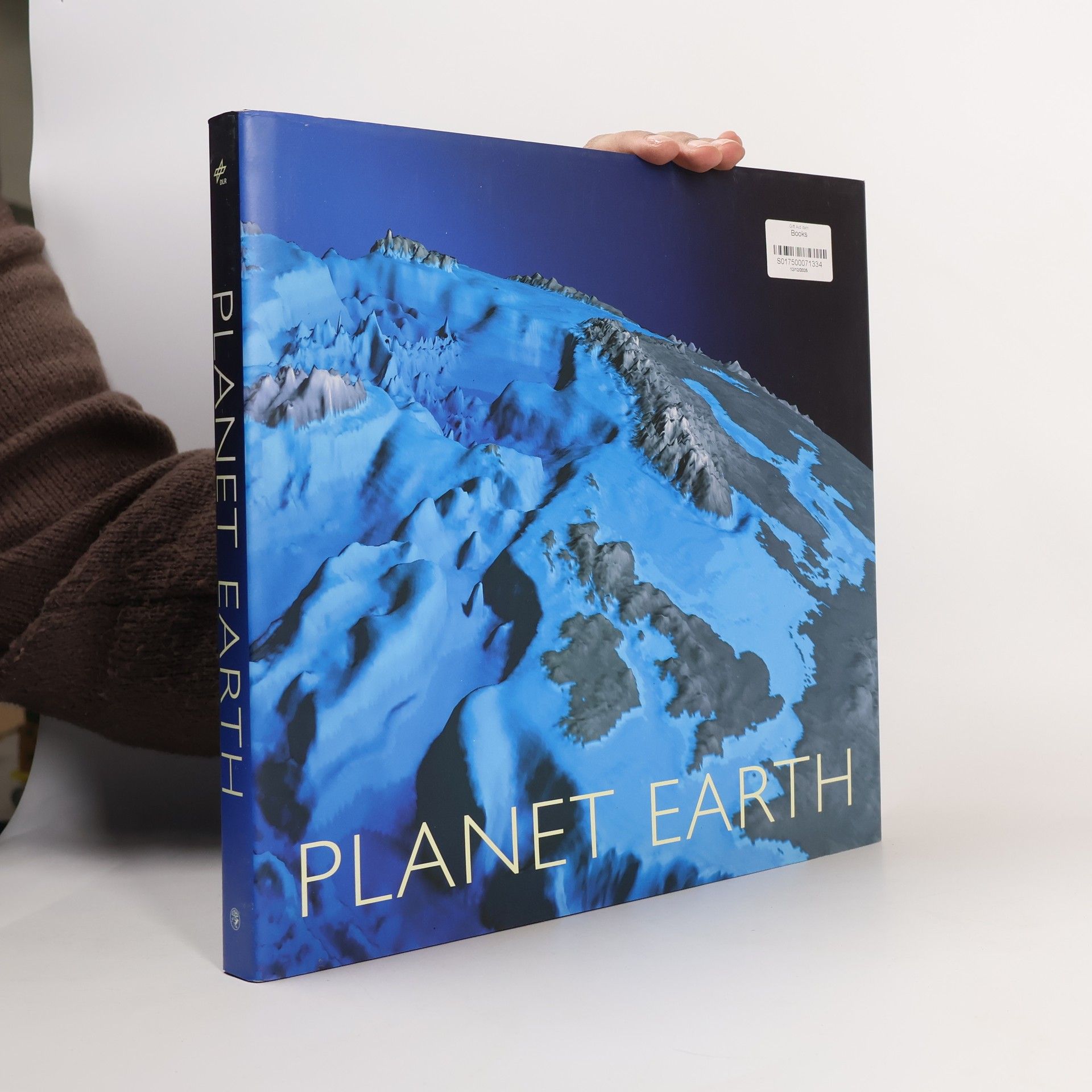 Robert Foreword Hughes Planet Earth