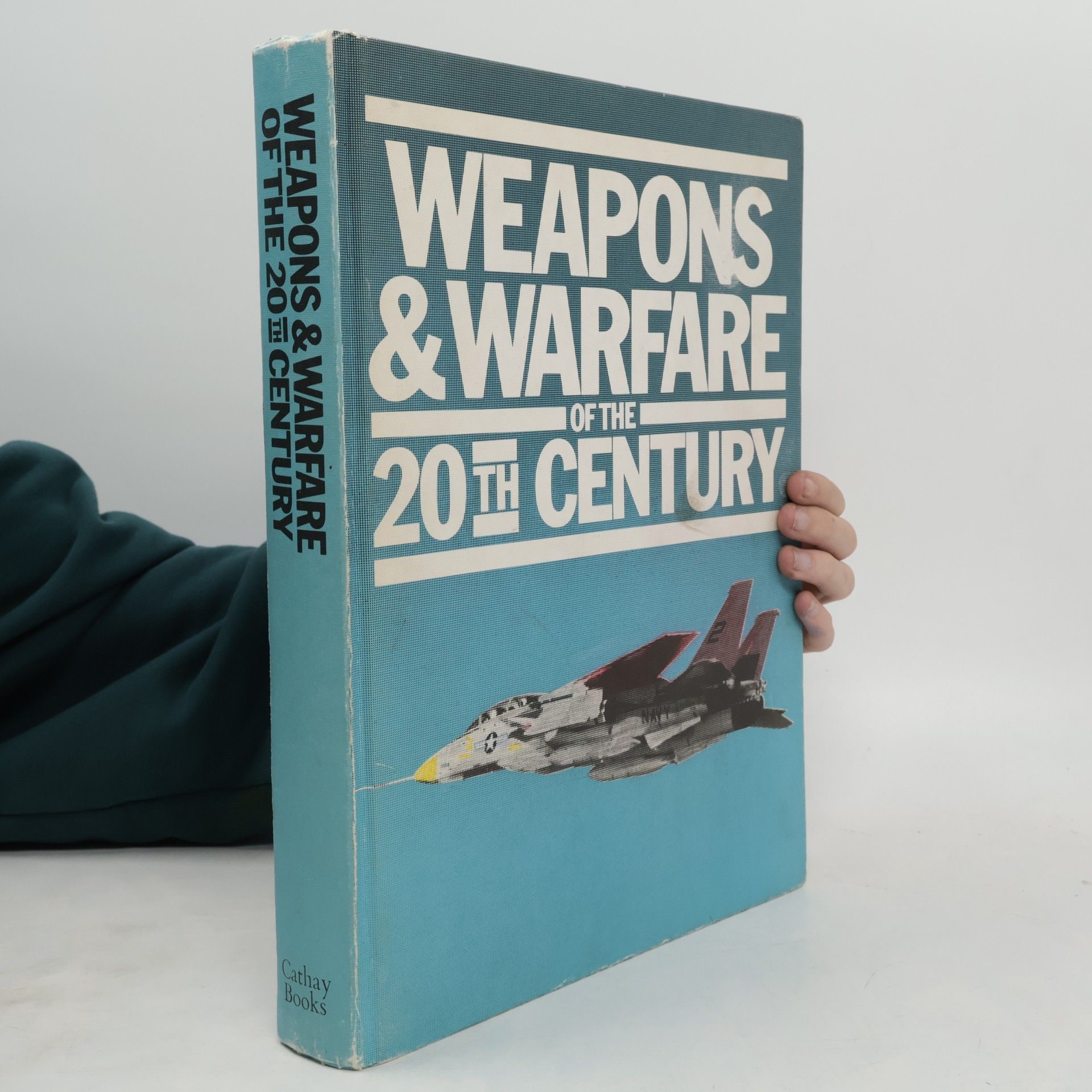 Eric Morris Weapons & Warfare of the 20th Century