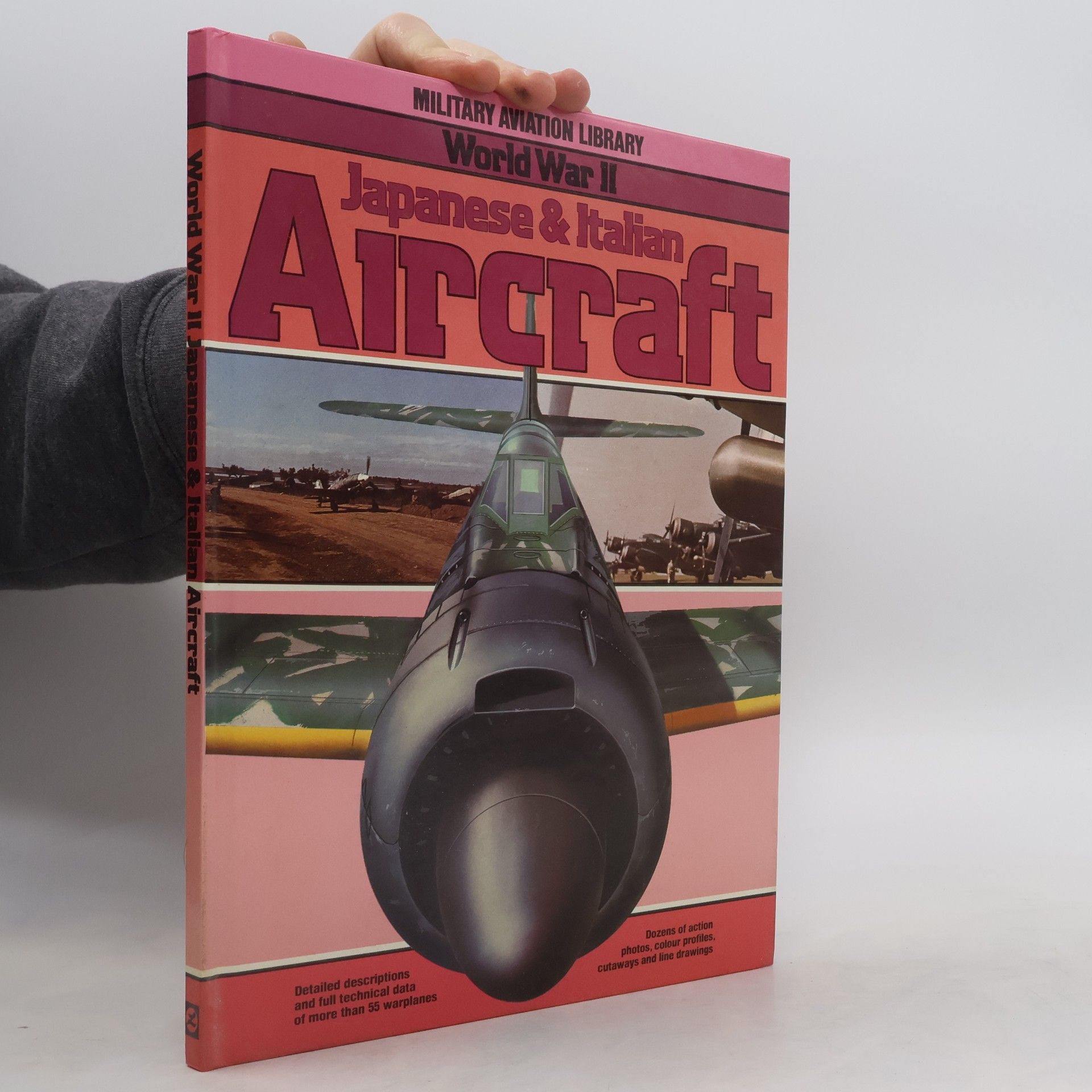 Various authors World War II. Japanese & Italian Aircraft