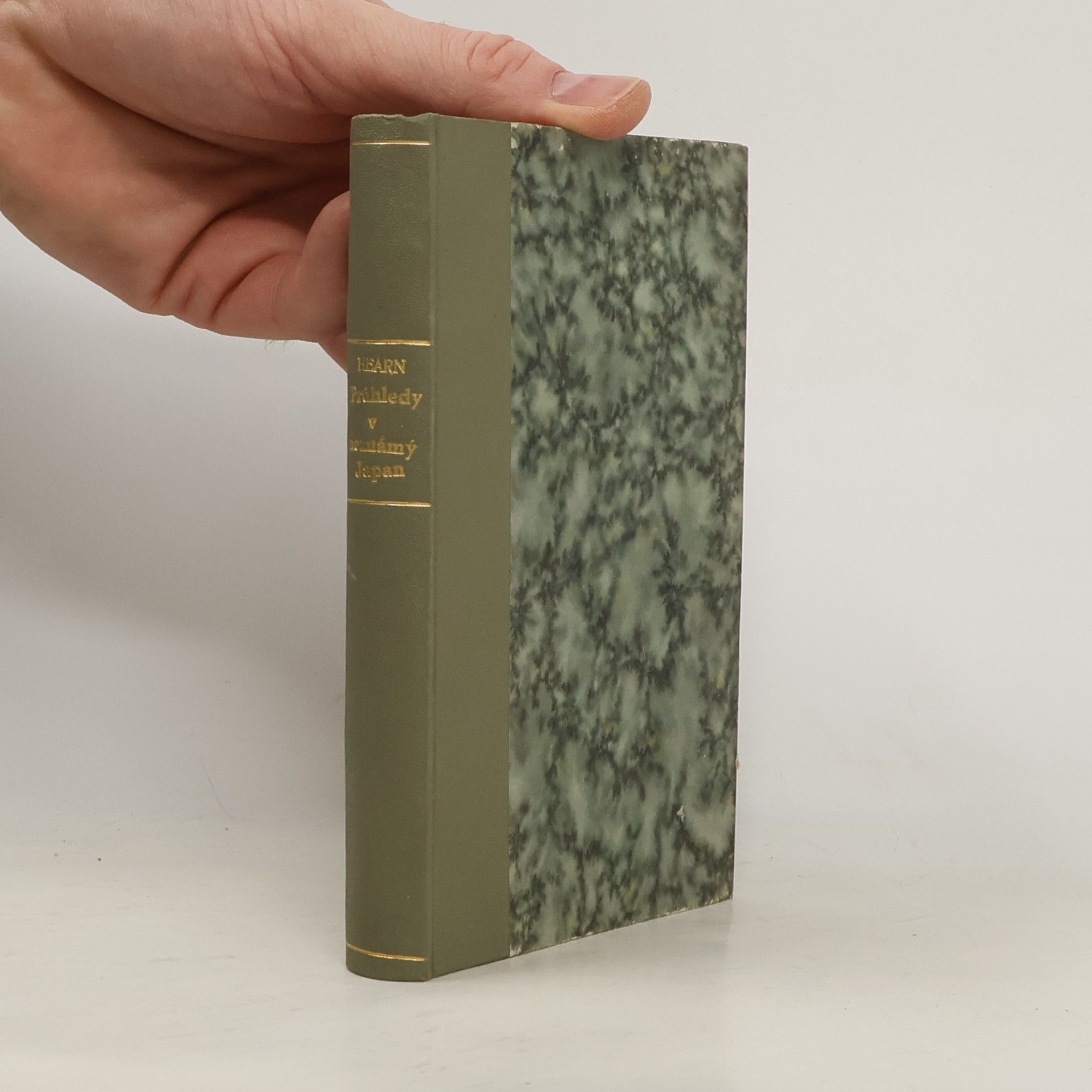 Lafcadio Hearn Průhledy v neznámý Japan. Výbor povídek a úvah