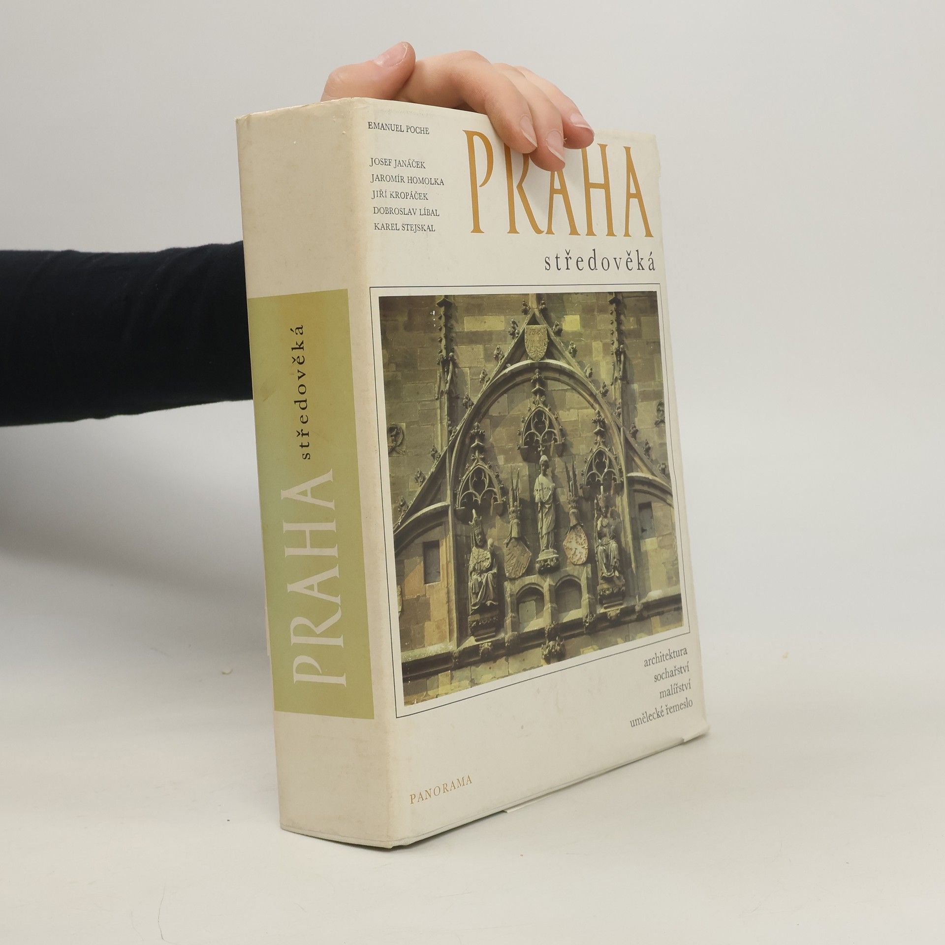 Autorenkollektiv Praha středověká