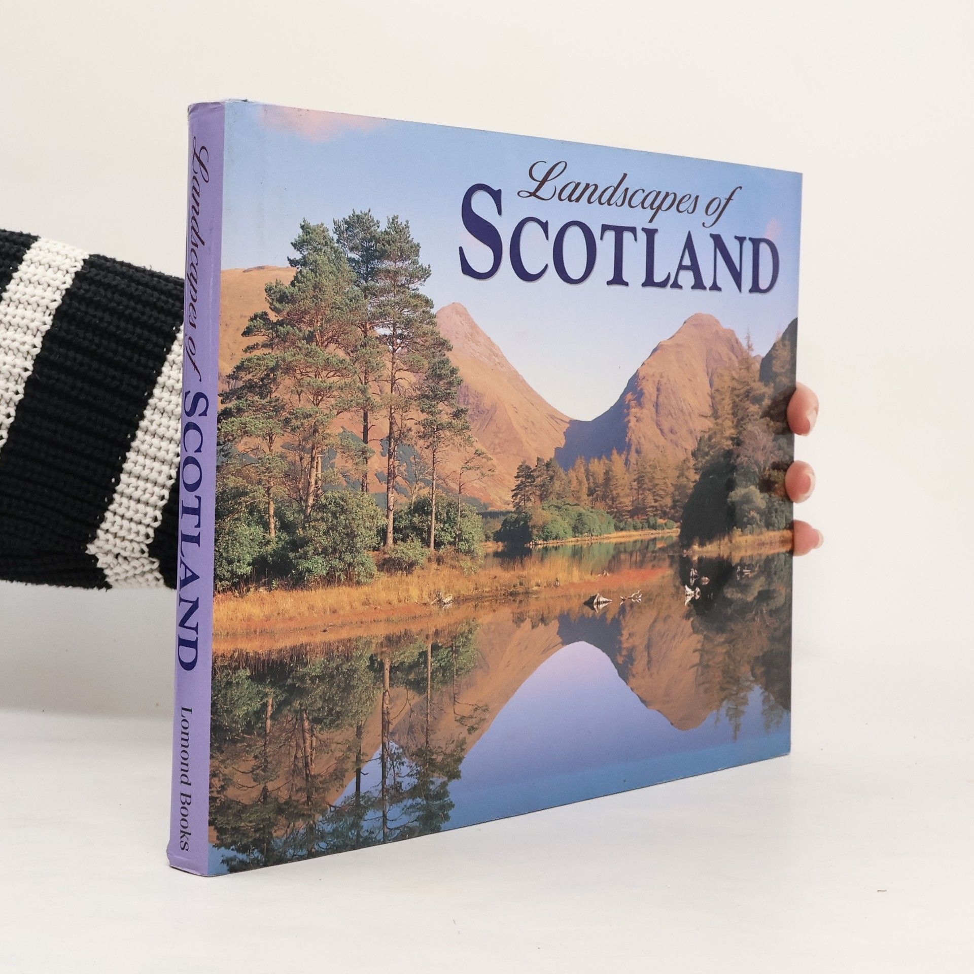 Lomond Books Landscapes of Scotland