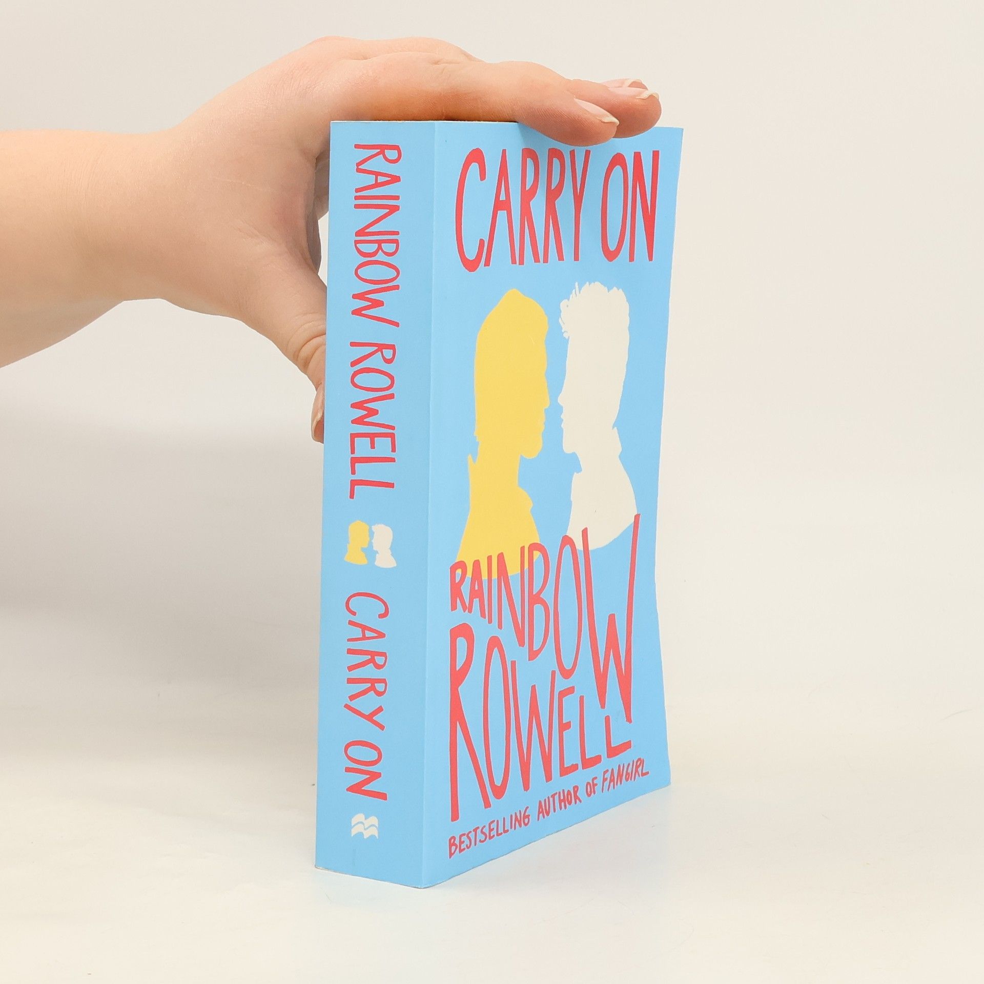 Rainbow Rowell Carry On