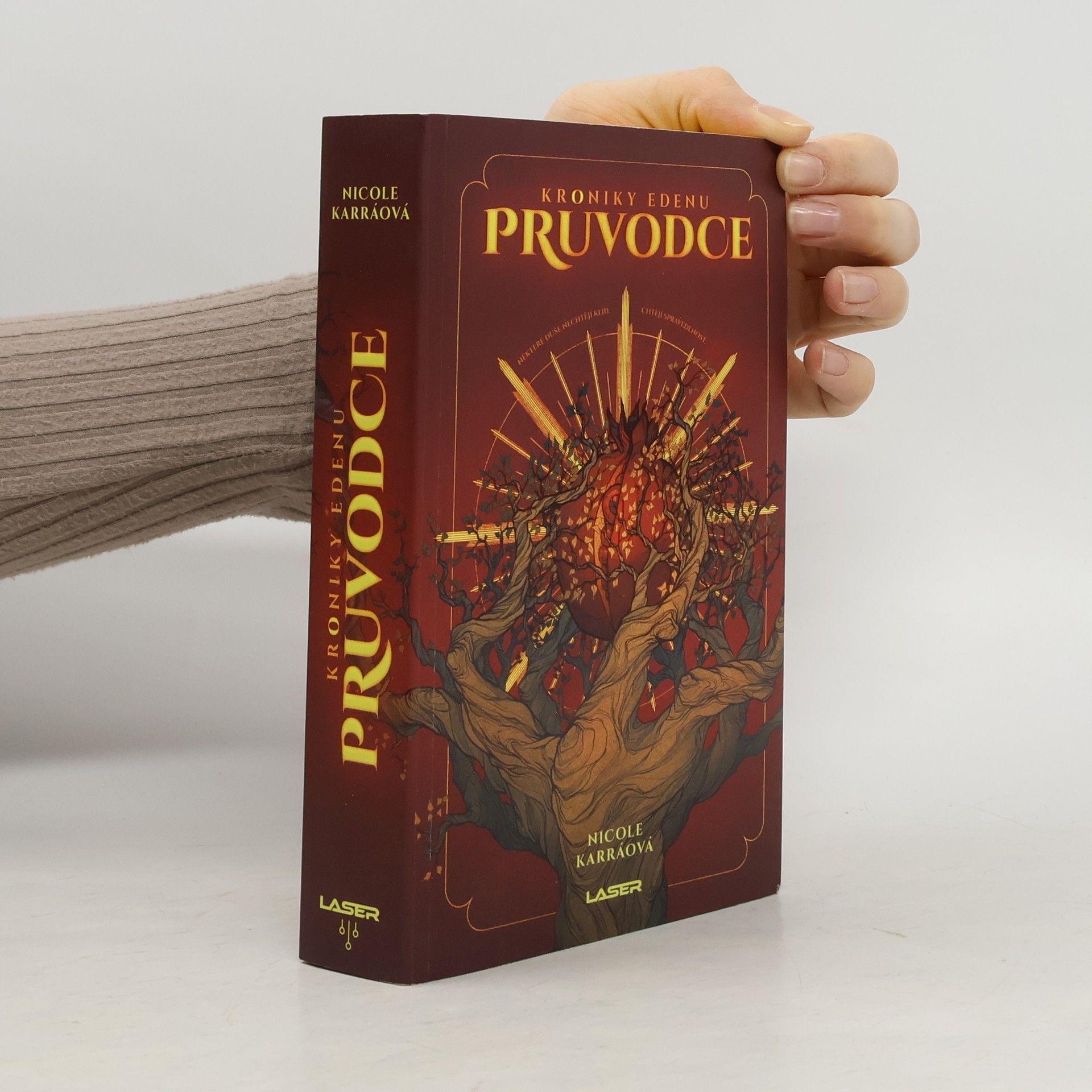 Nicole Karráová Kroniky Edenu. Průvodce