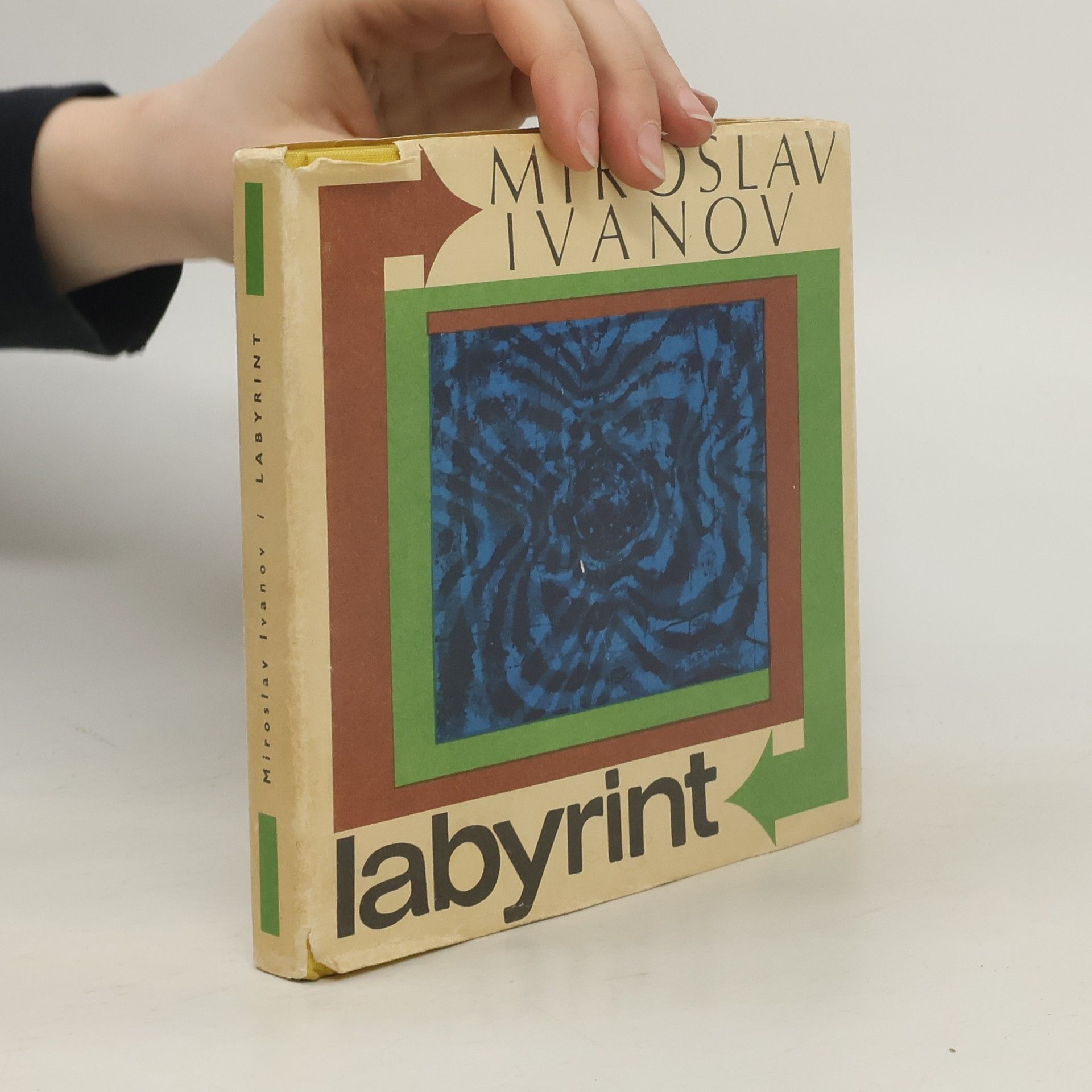 Miroslav Ivanov Labyrint