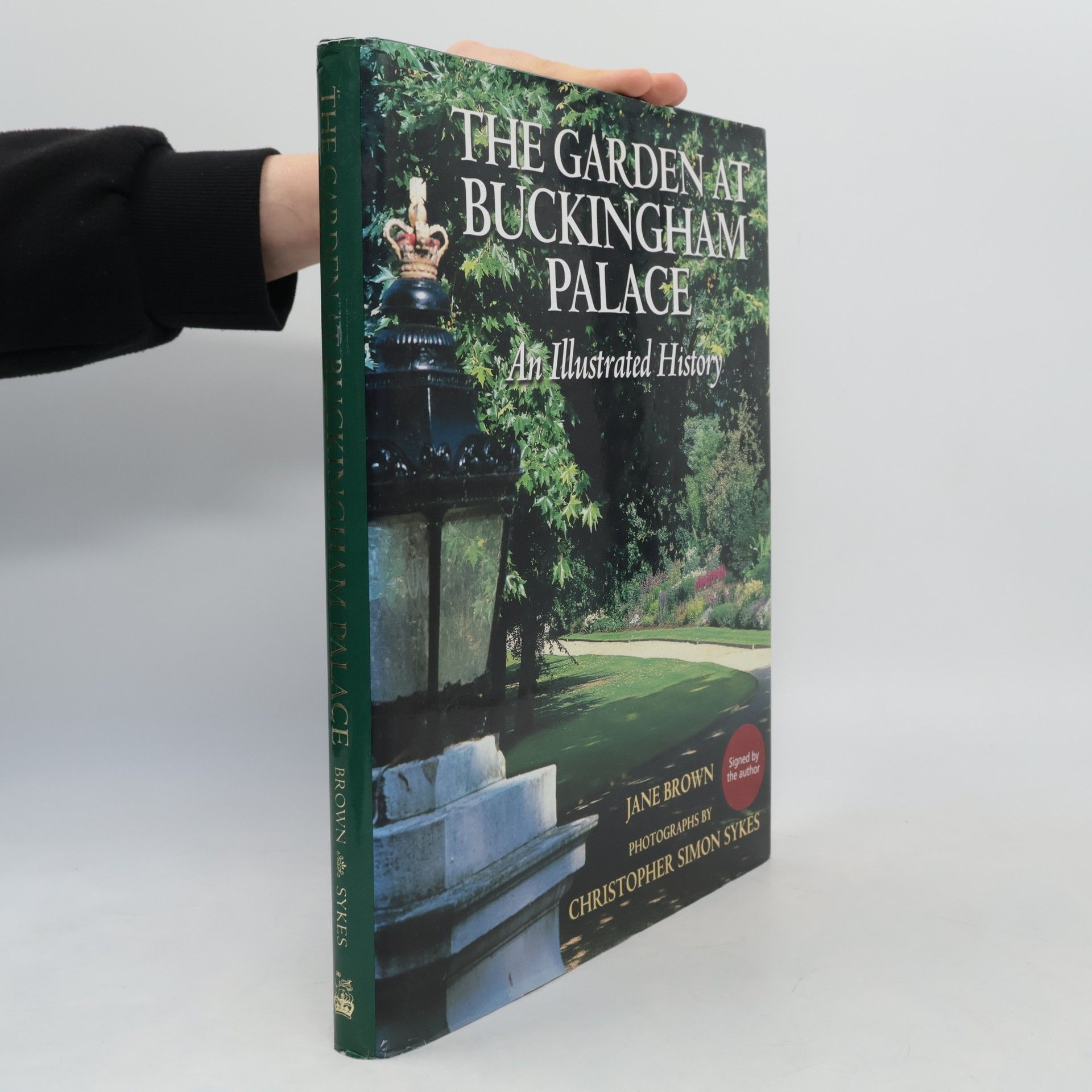 Janet Browne The Garden at Buckingham Palace