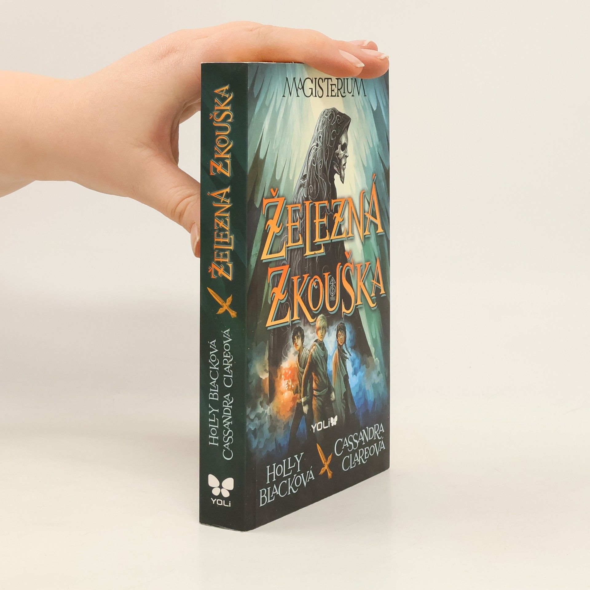 Holly Black Magisterium 1. Železná zkouška