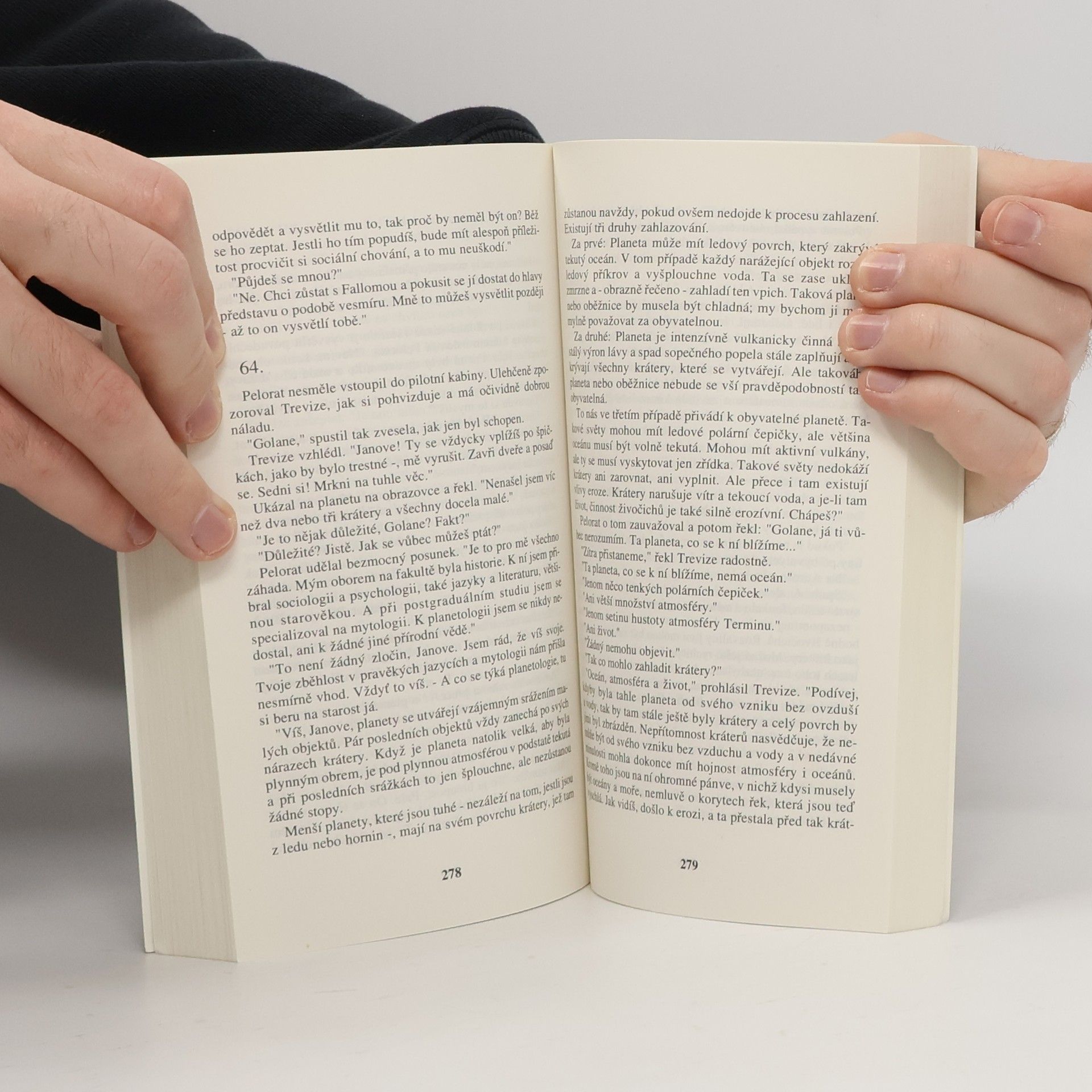 Isaac Asimov Nadace a Země