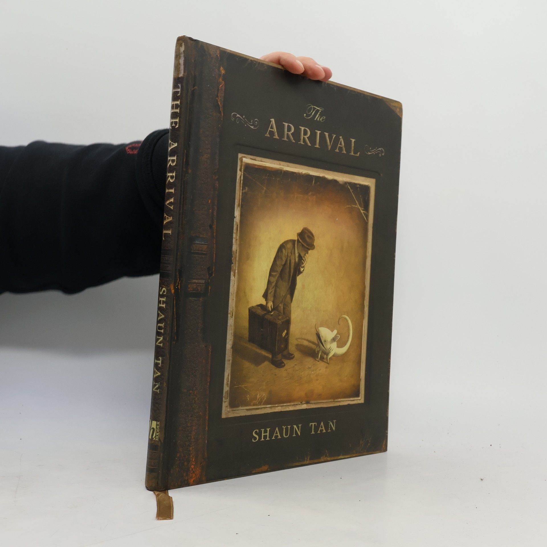 Shaun Tan The Arrival