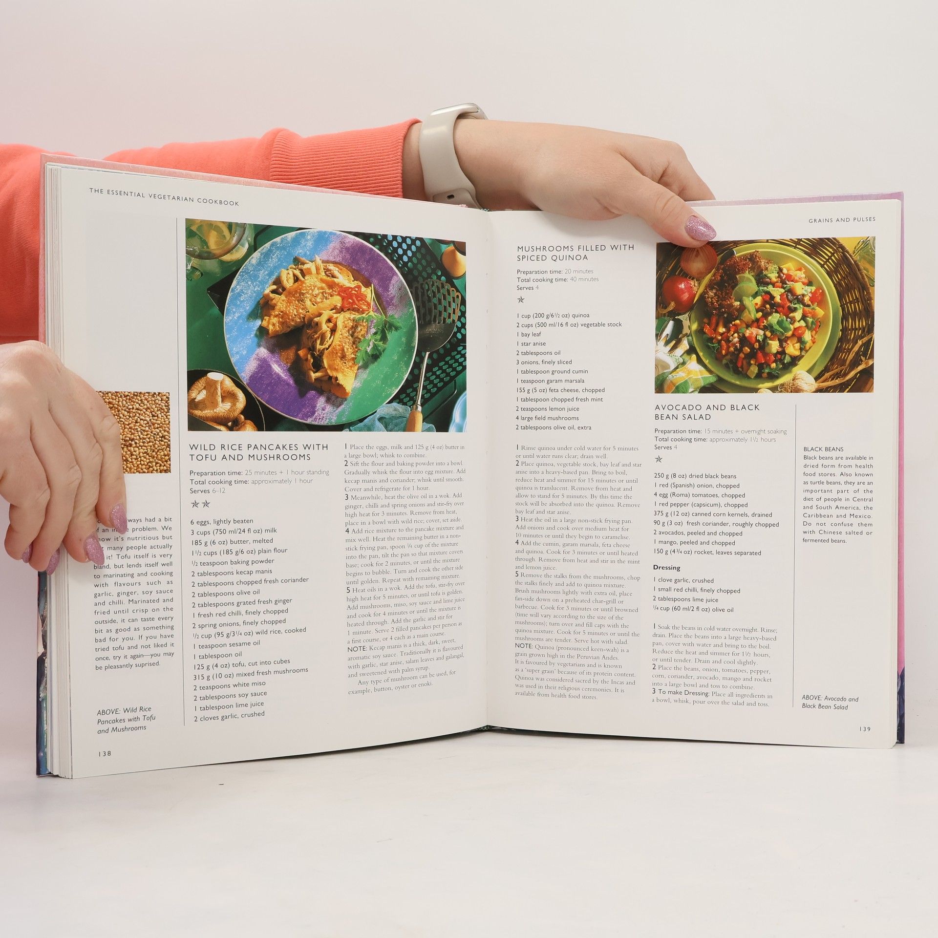 Murdoch Books The Essential Vegetarian Cookbook