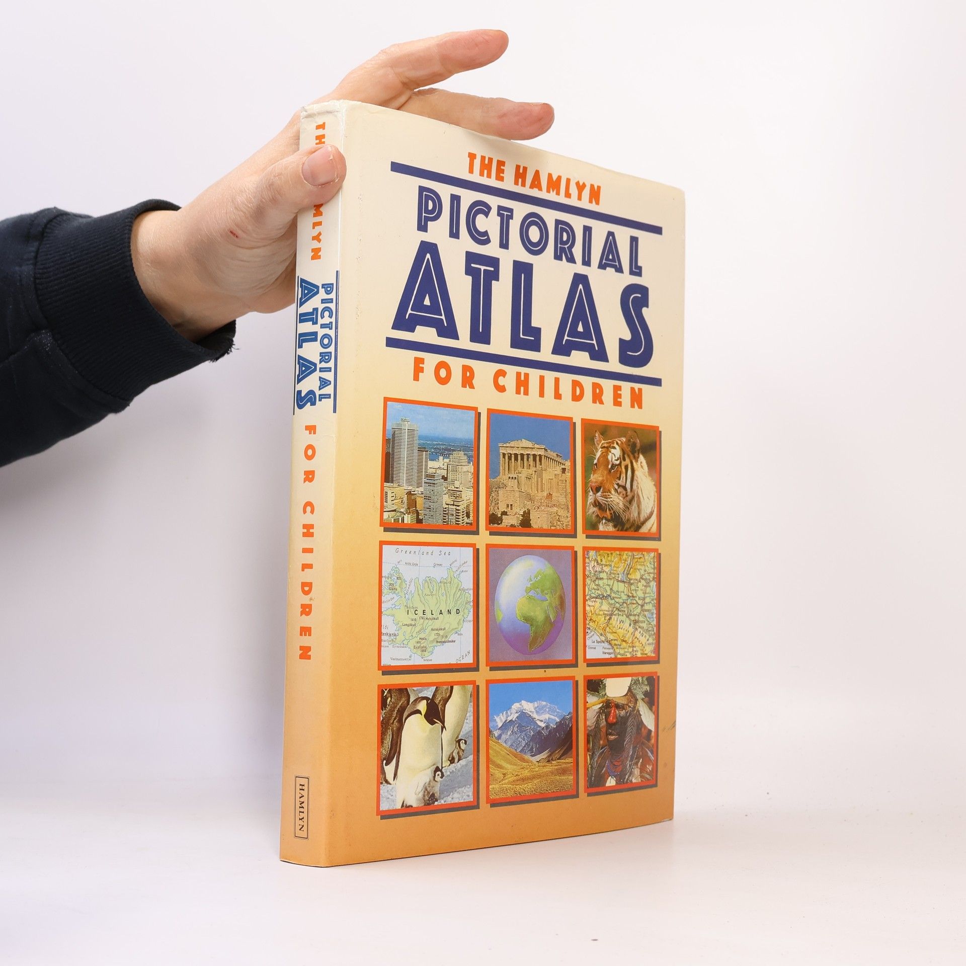 Philip Steele Pictorial Atlas for children