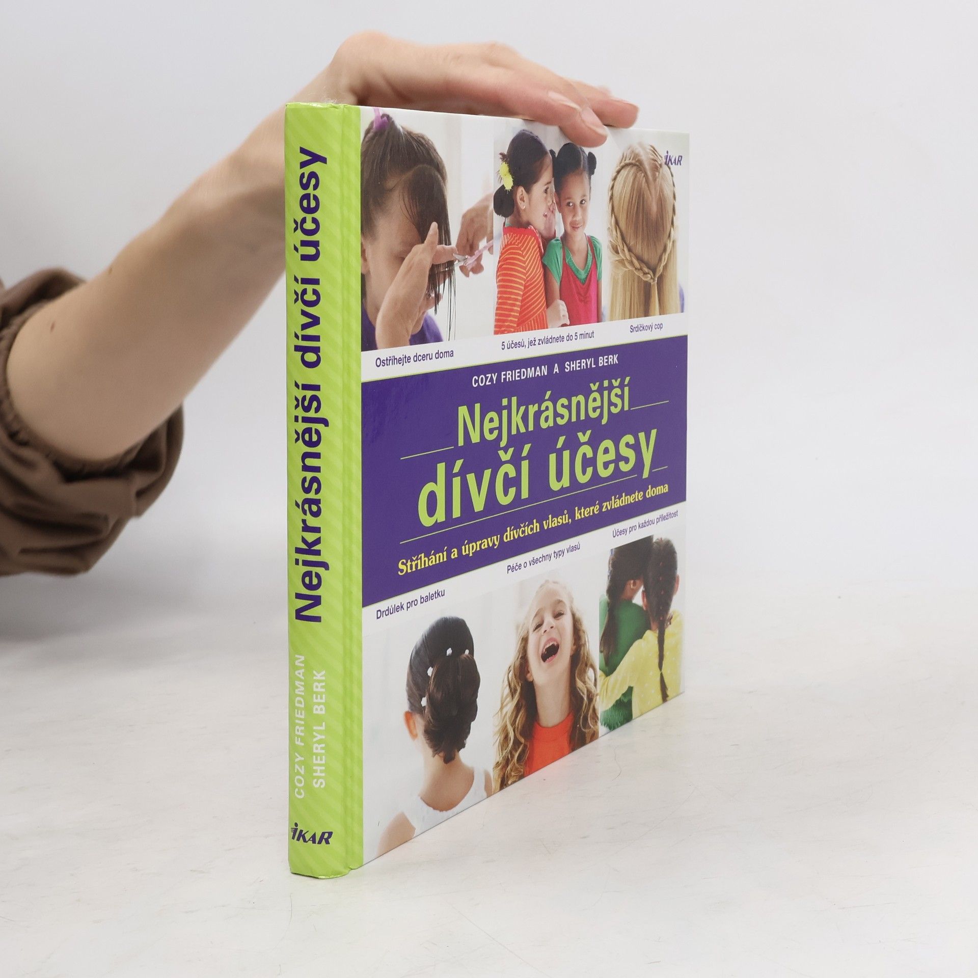 Cozy Friedman Nejkrásnější dívčí účesy