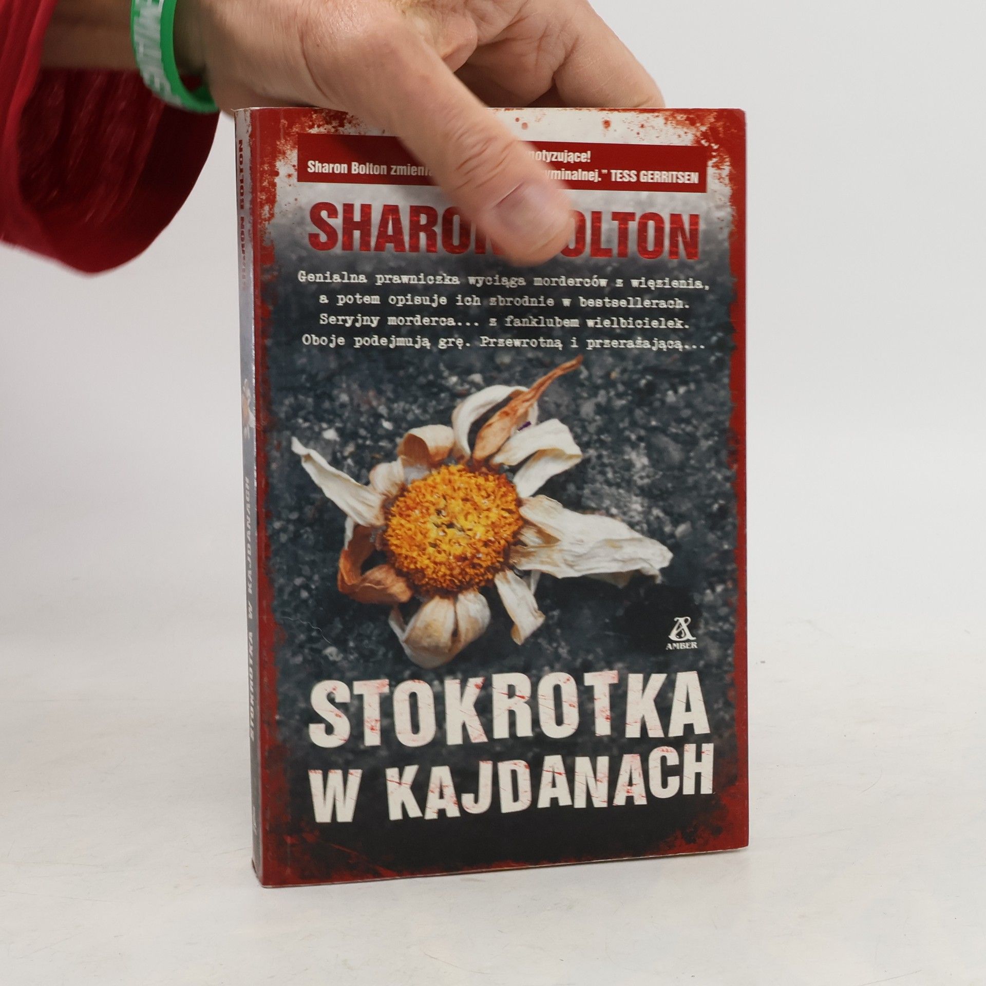 S. J. Bolton Stokrotka w kajdanach
