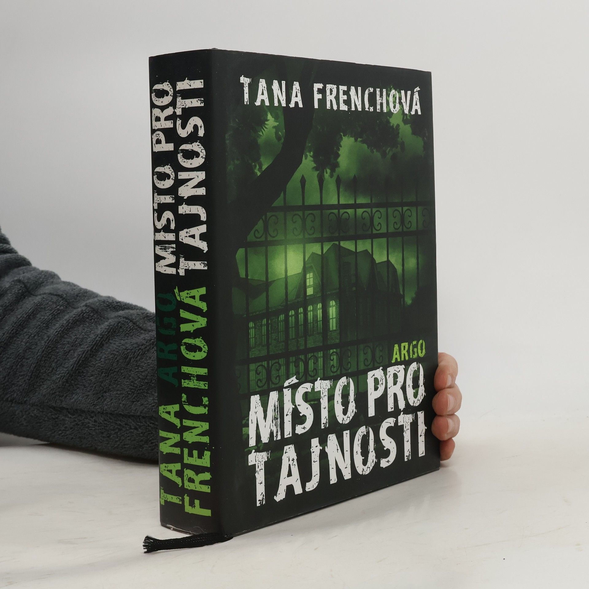 Tana French Místo pro tajnosti