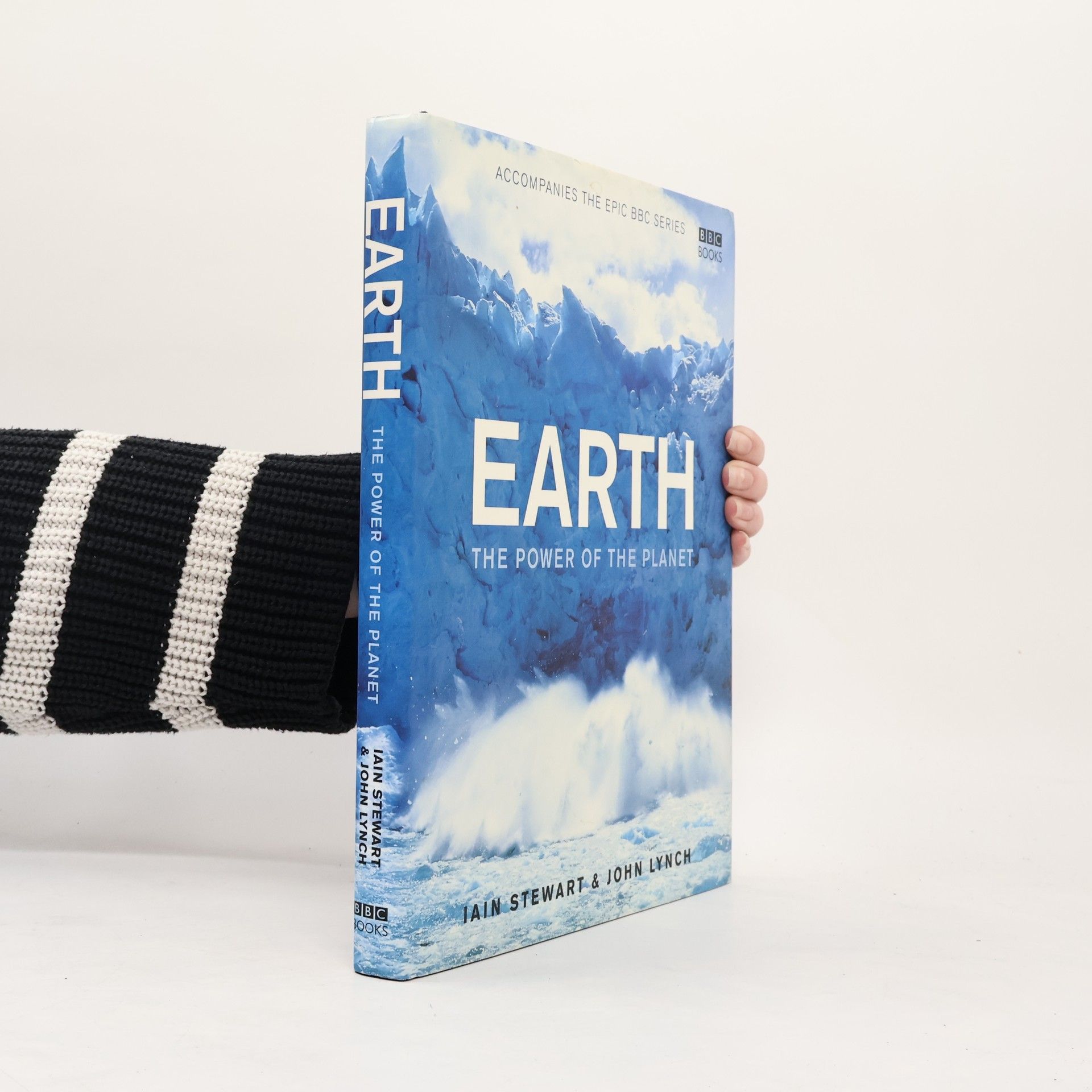John Lynch Earth : the power of the planet