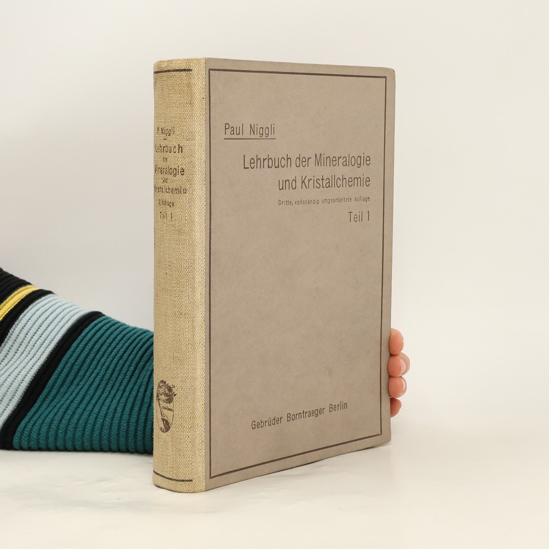 Paul Niggli Lehrbuch der mineralogie und kristallchemie
