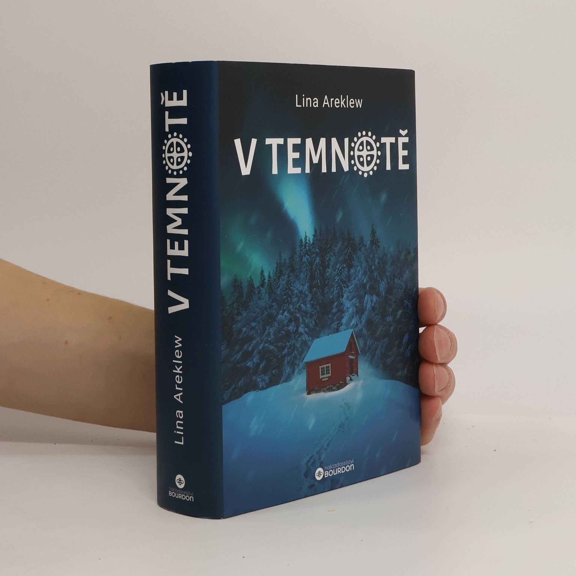 Lina Areklew V temnotě