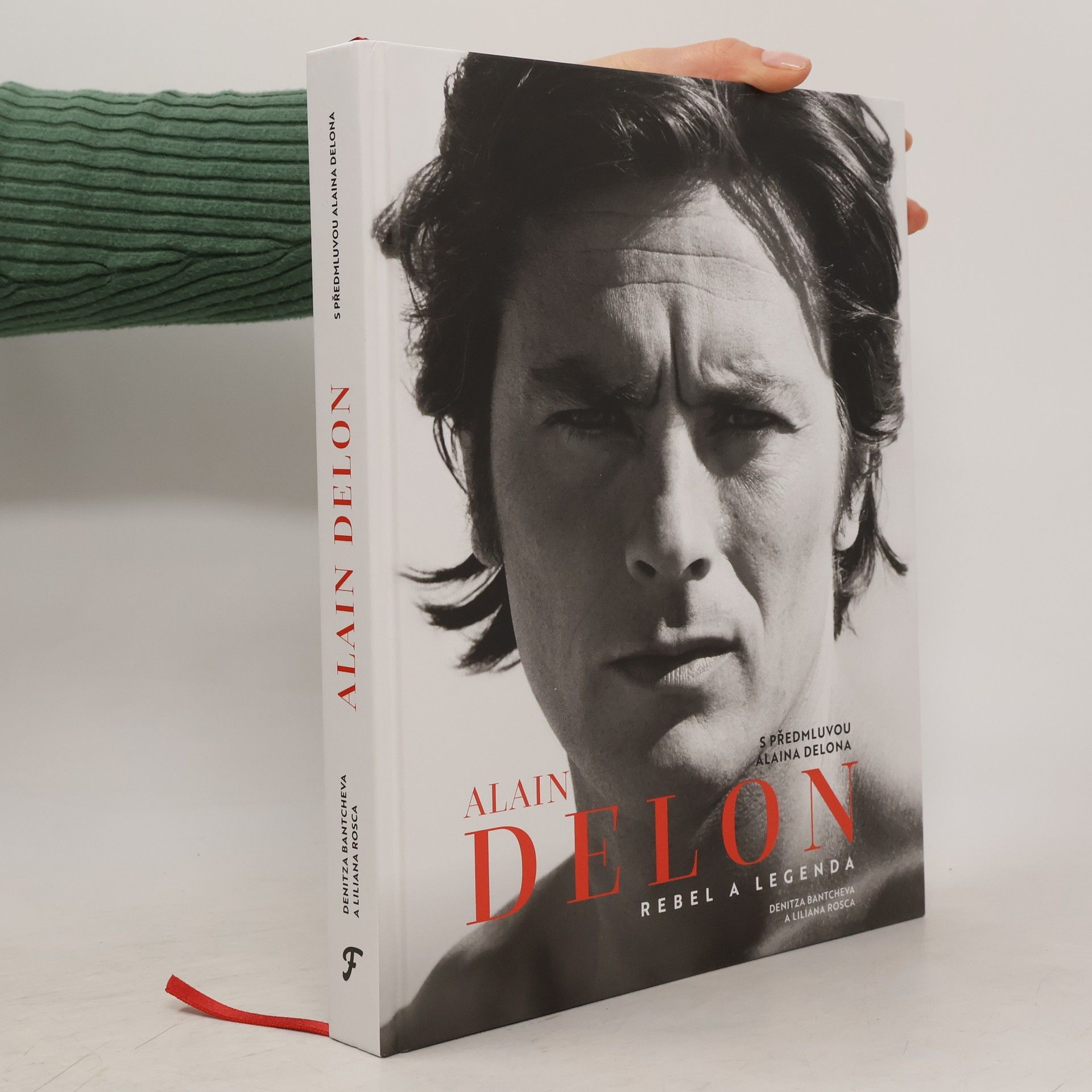 Denitza Bantcheva Alain Delon: Rebel a legenda