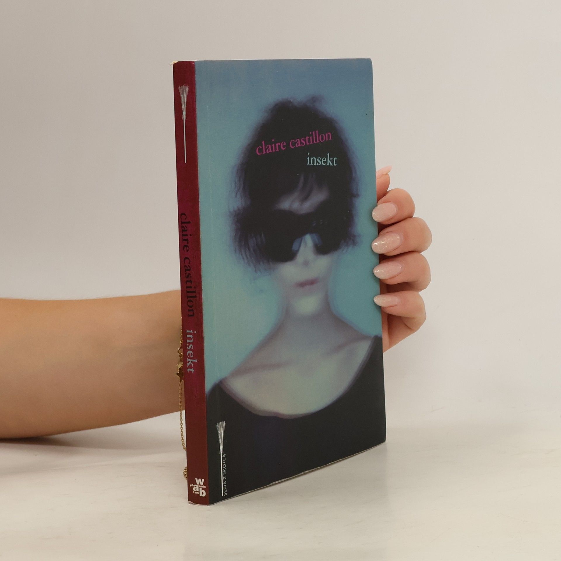 Claire Castillon Seria z Miotłą: Insekt