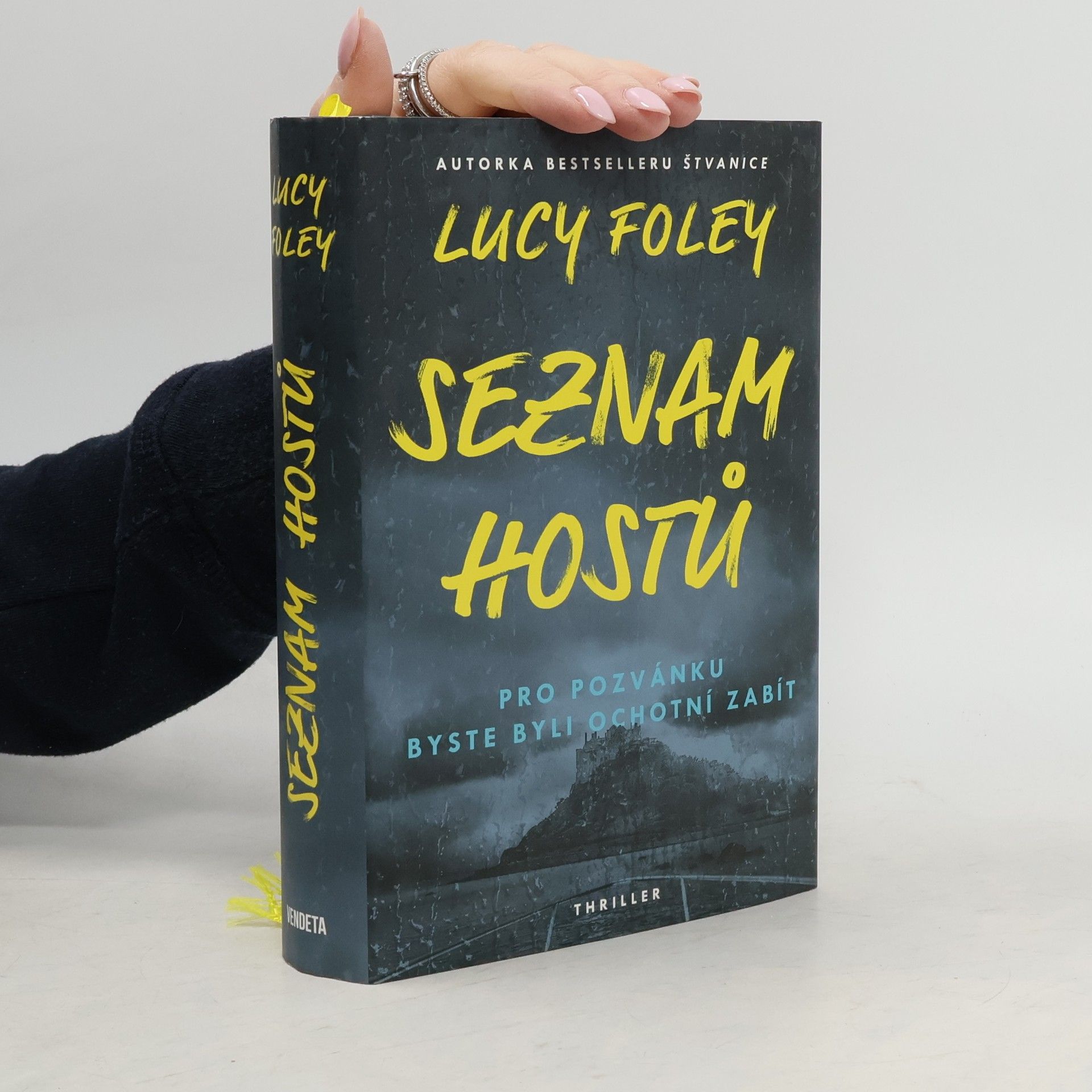 Lucy Foley Seznam hostů