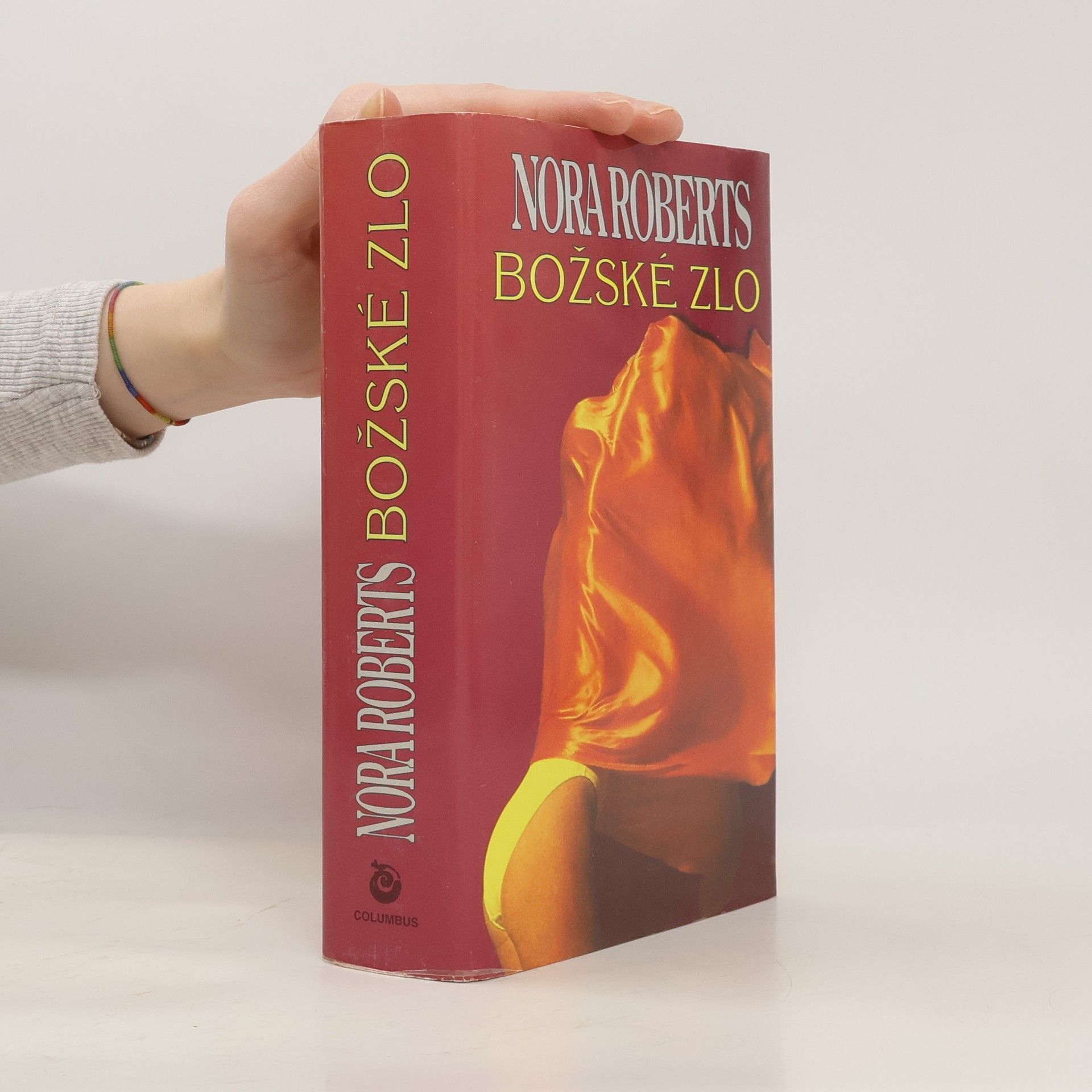 Nora Roberts Božské zlo