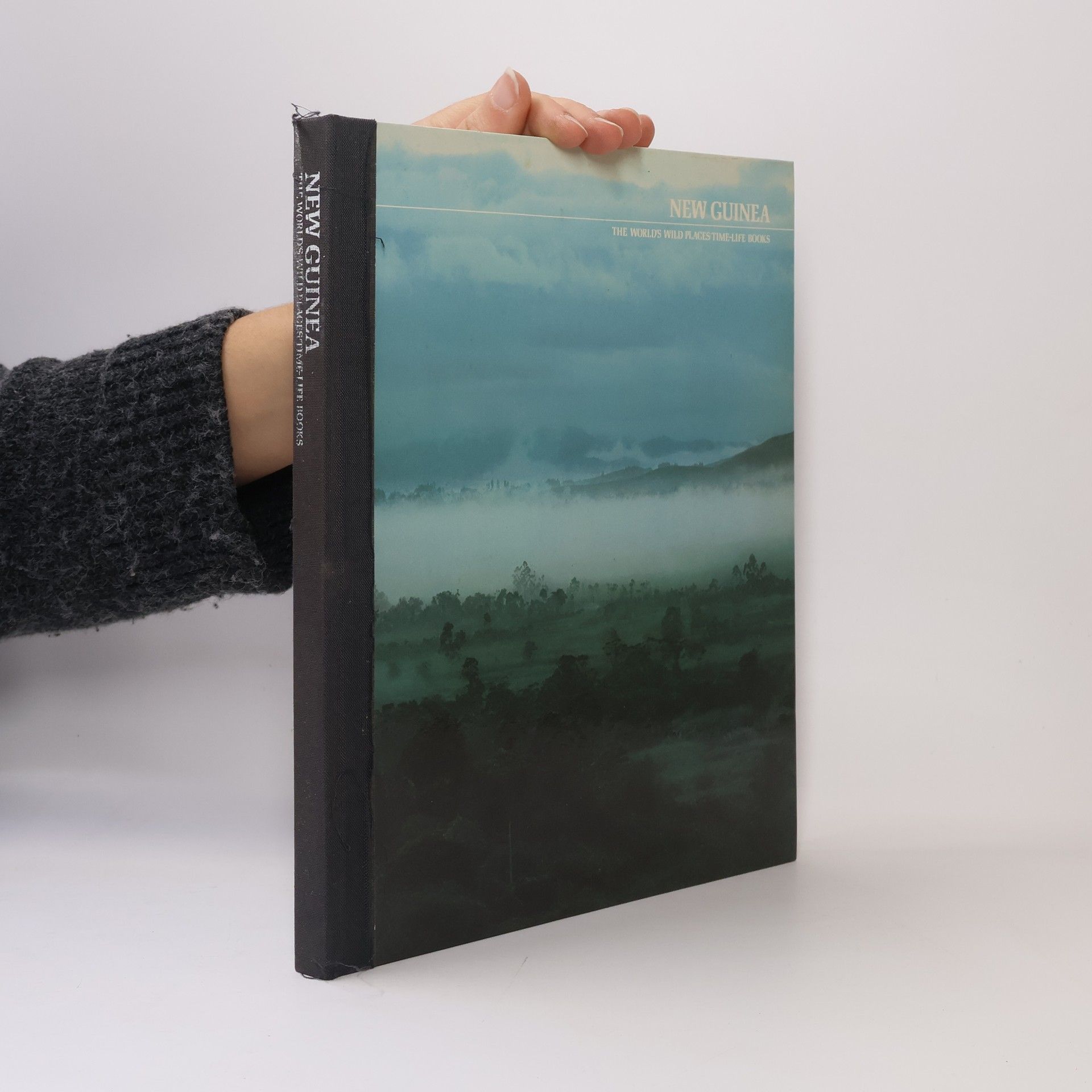 Roy D. MacKay The World's Wild Places: New Guinea