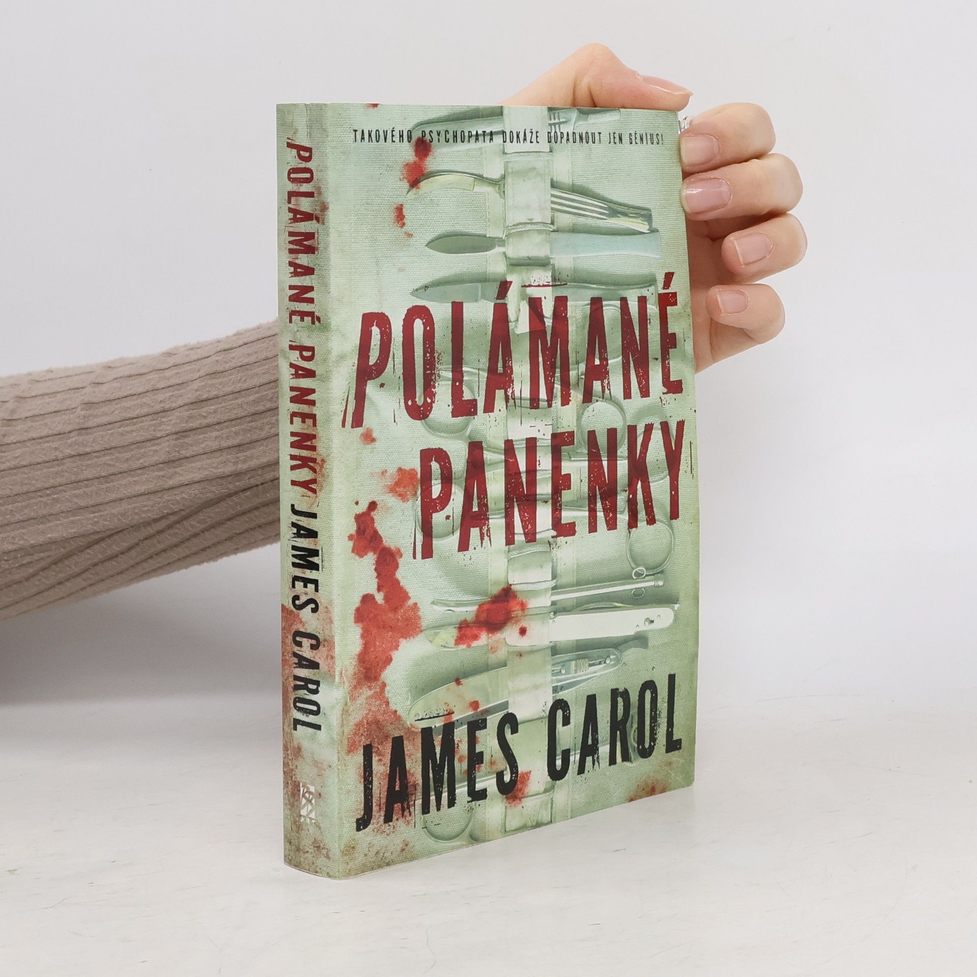 James Carol Polámané panenky