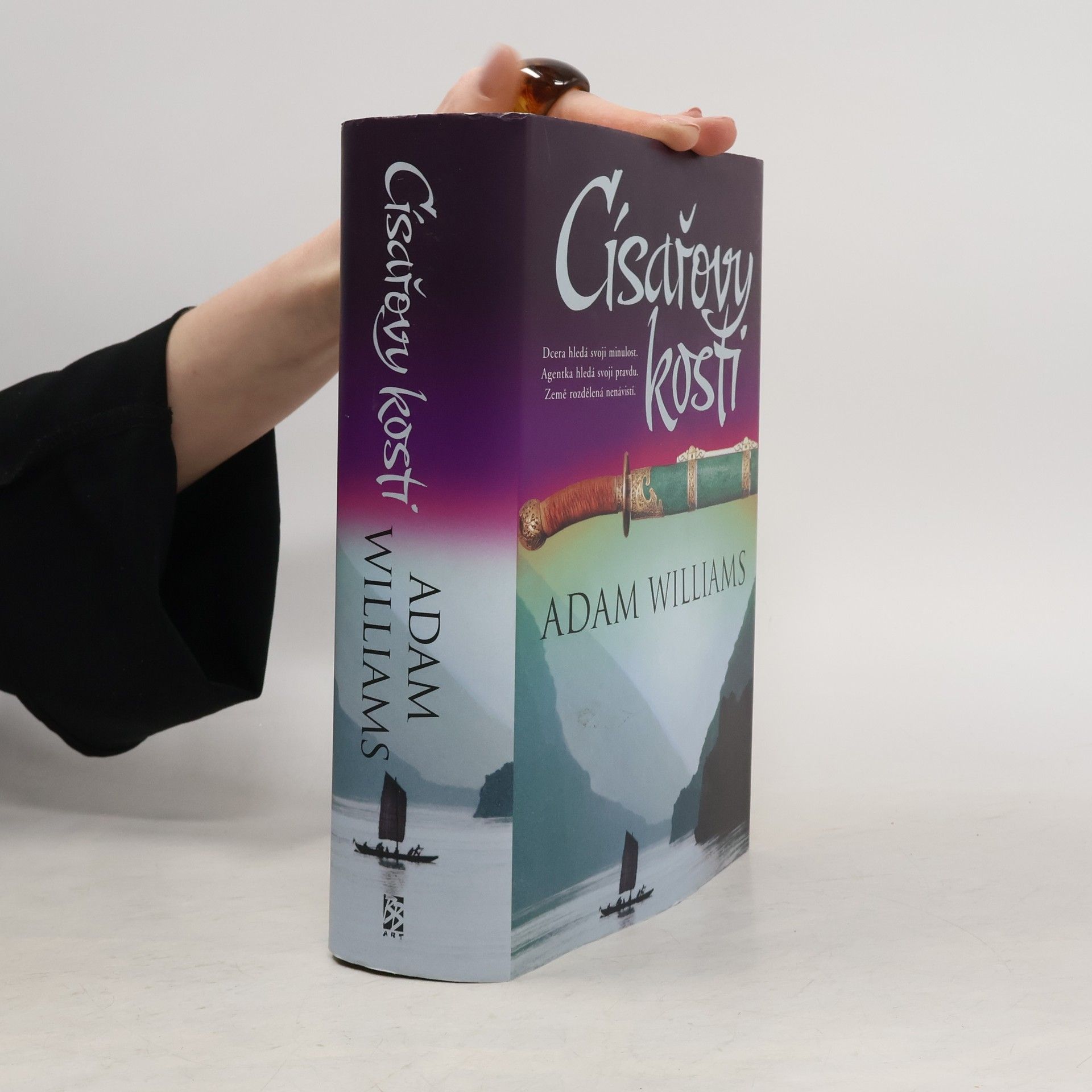 Adam Williams Císařovy kosti