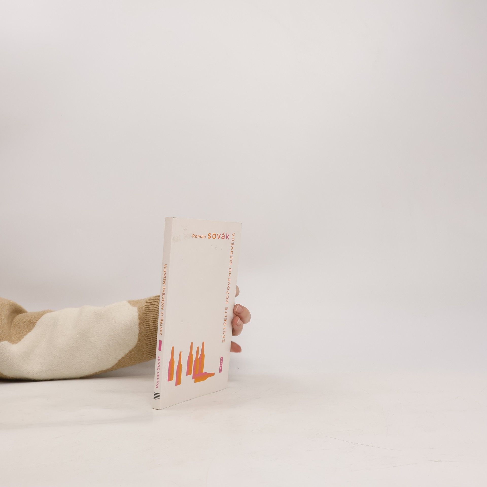 Zastřelte růžového medvěda