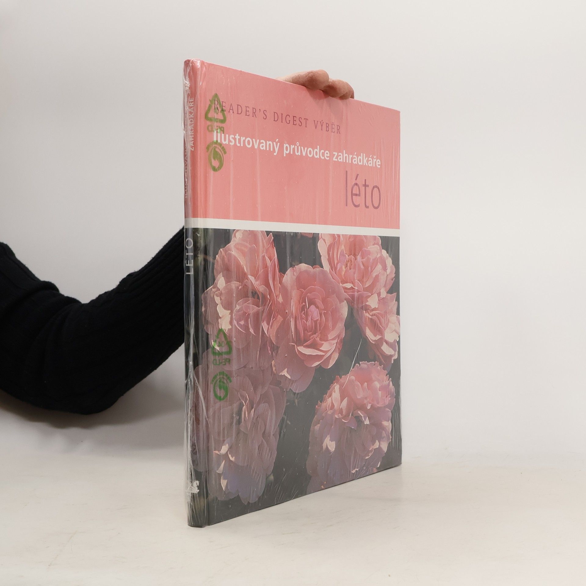 Steve Bradley Léto. Ilustrovaný průvodce zahrádkáře