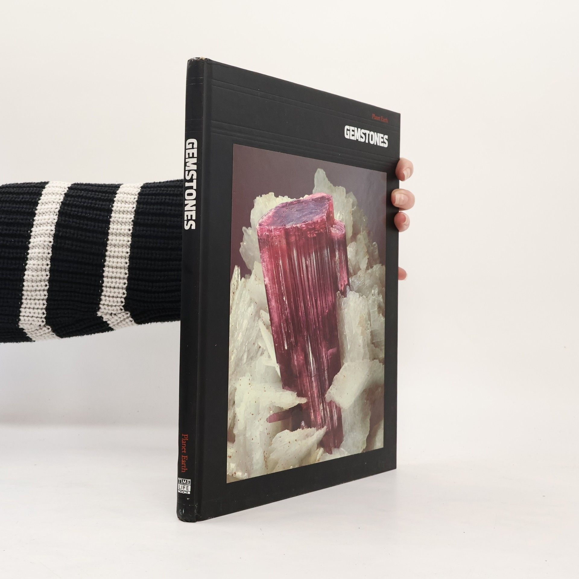 Paul O'Neil Gemstones