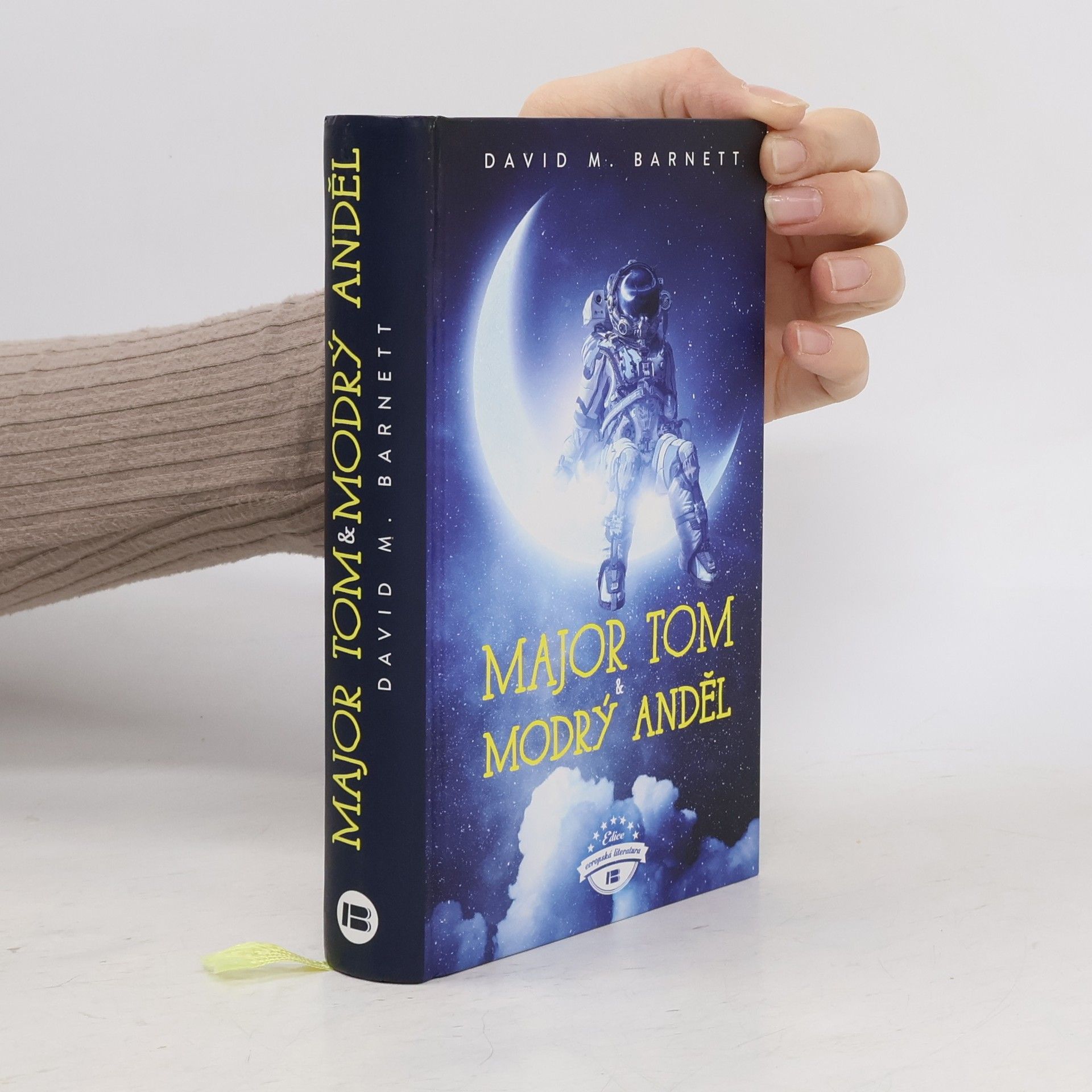 David Barnett Major Tom a modrý anděl