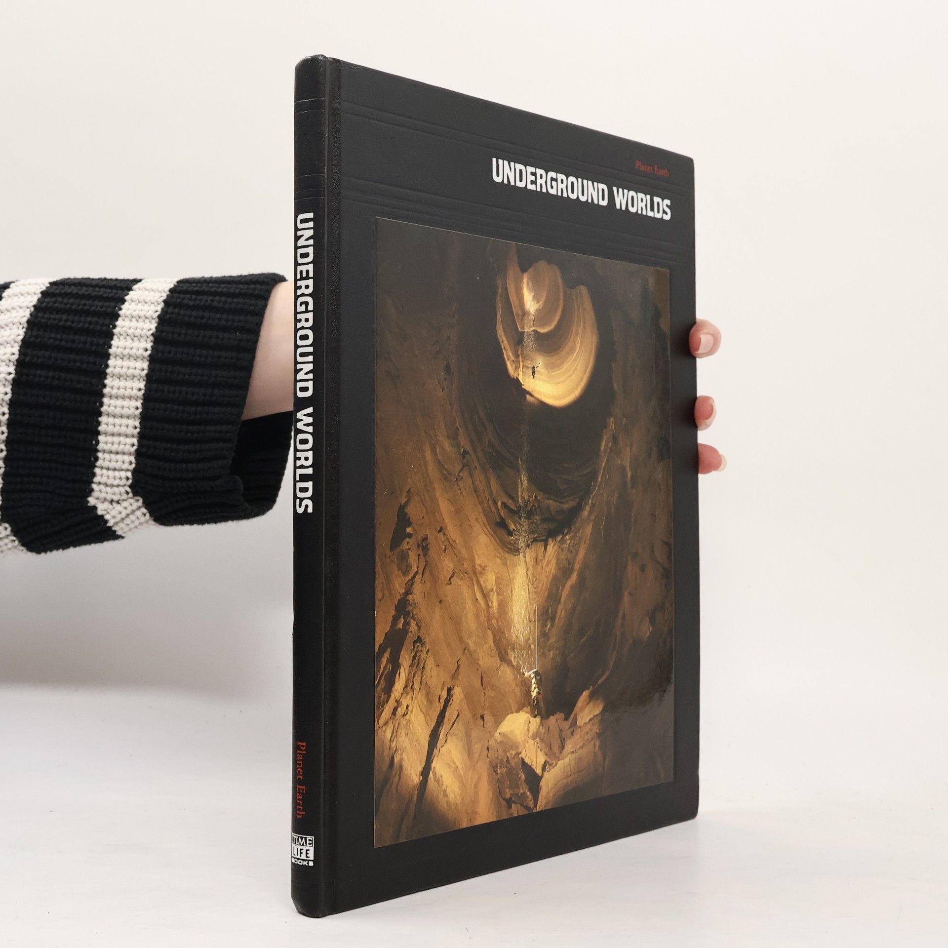 Donald Dale Jackson Planet Earth: Underground Worlds