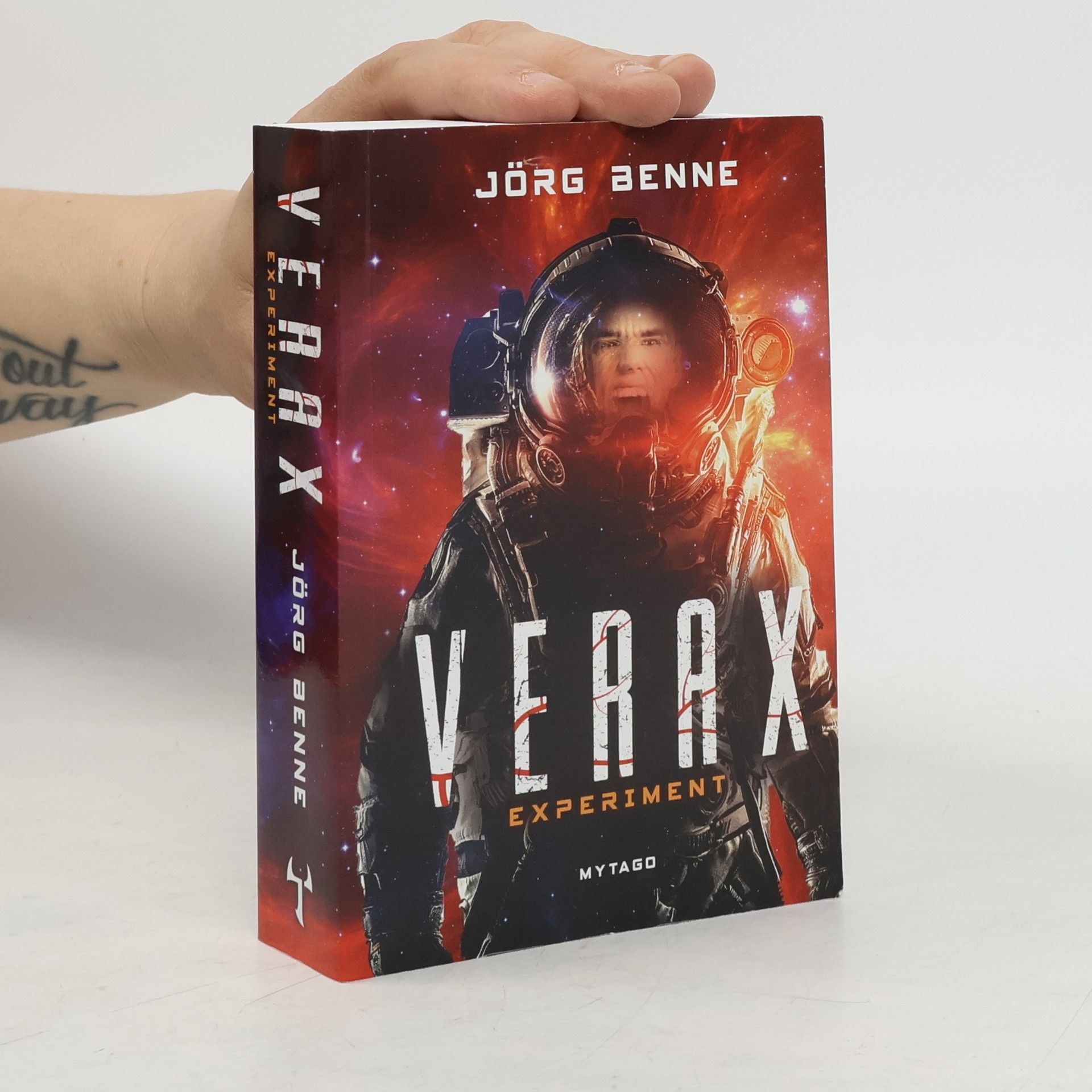 Jörg Benne Verax – Experiment