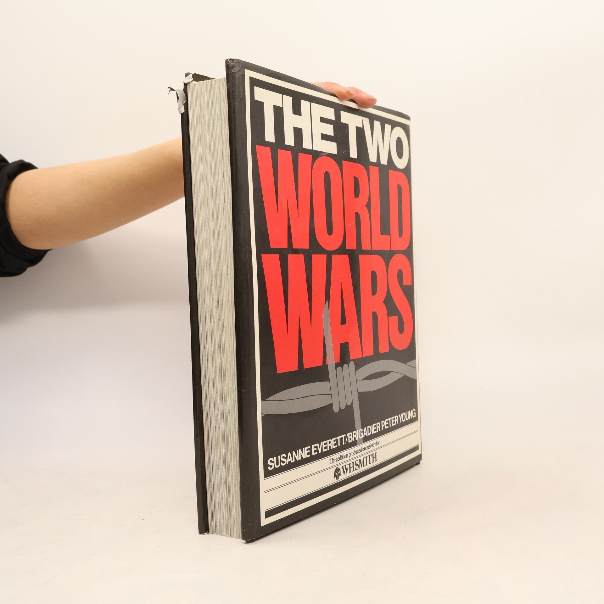 Susanne Everett The Two World Wars