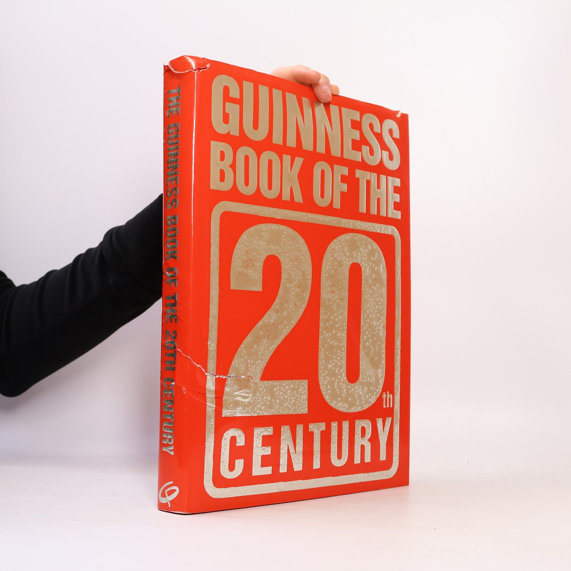 Various authors Guinness Book of the 20th Century