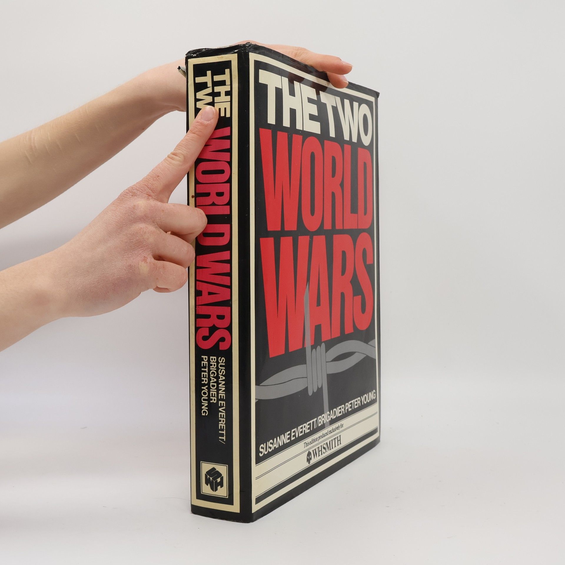 Susanne Everett The Two World Wars