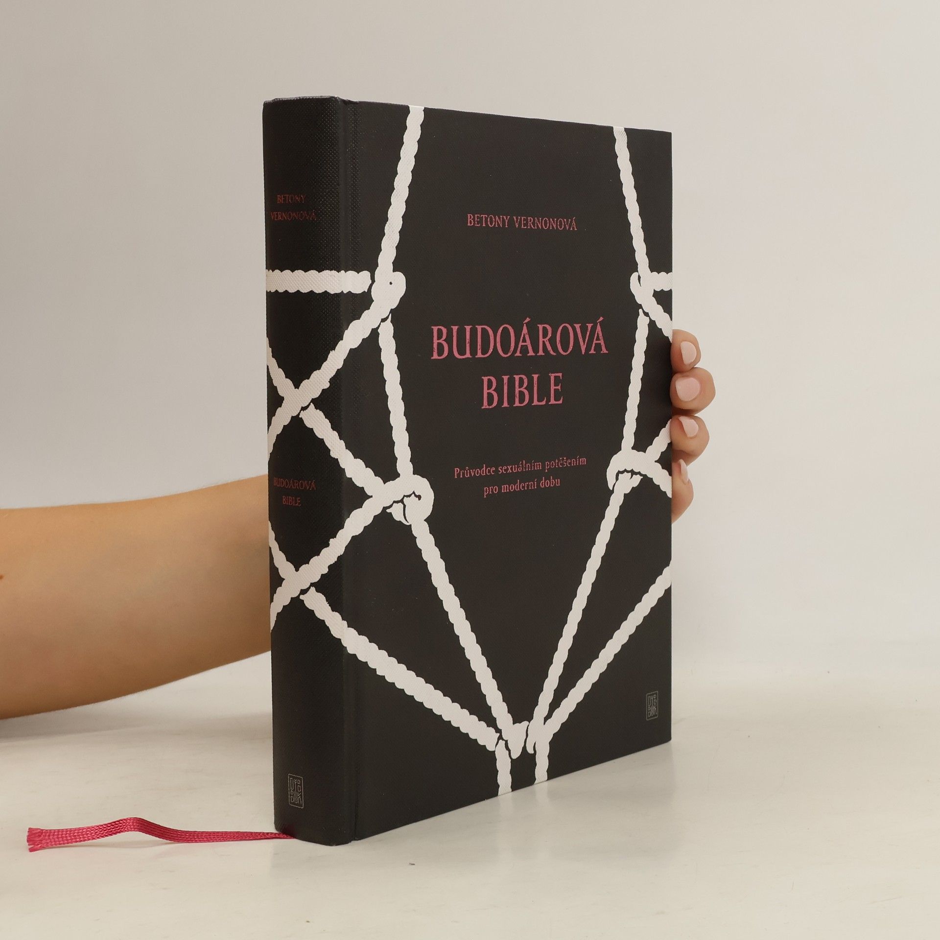 Betony Vernon Budoárová bible