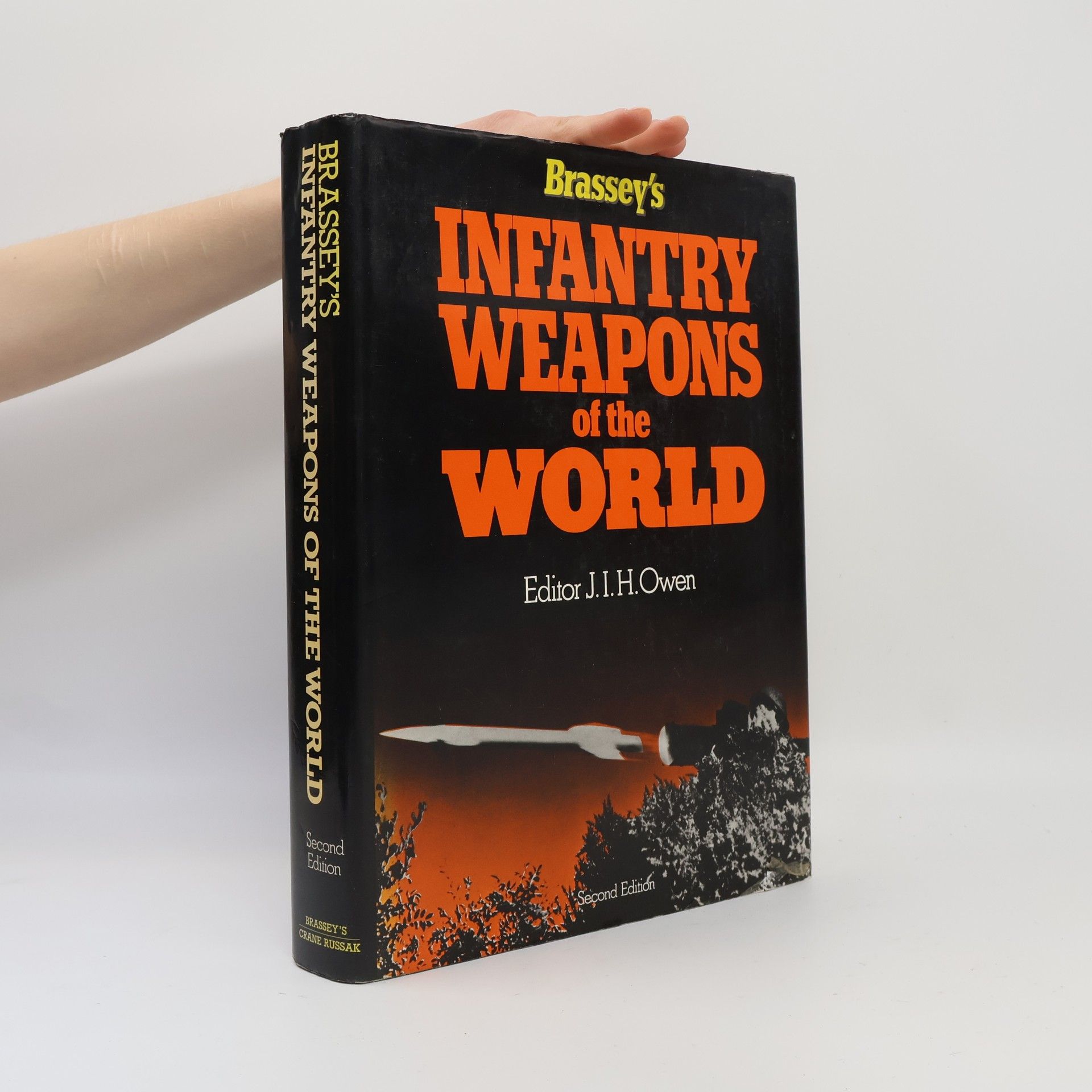 J.I.H. Owen Brassey's Infantry Weapons of the World